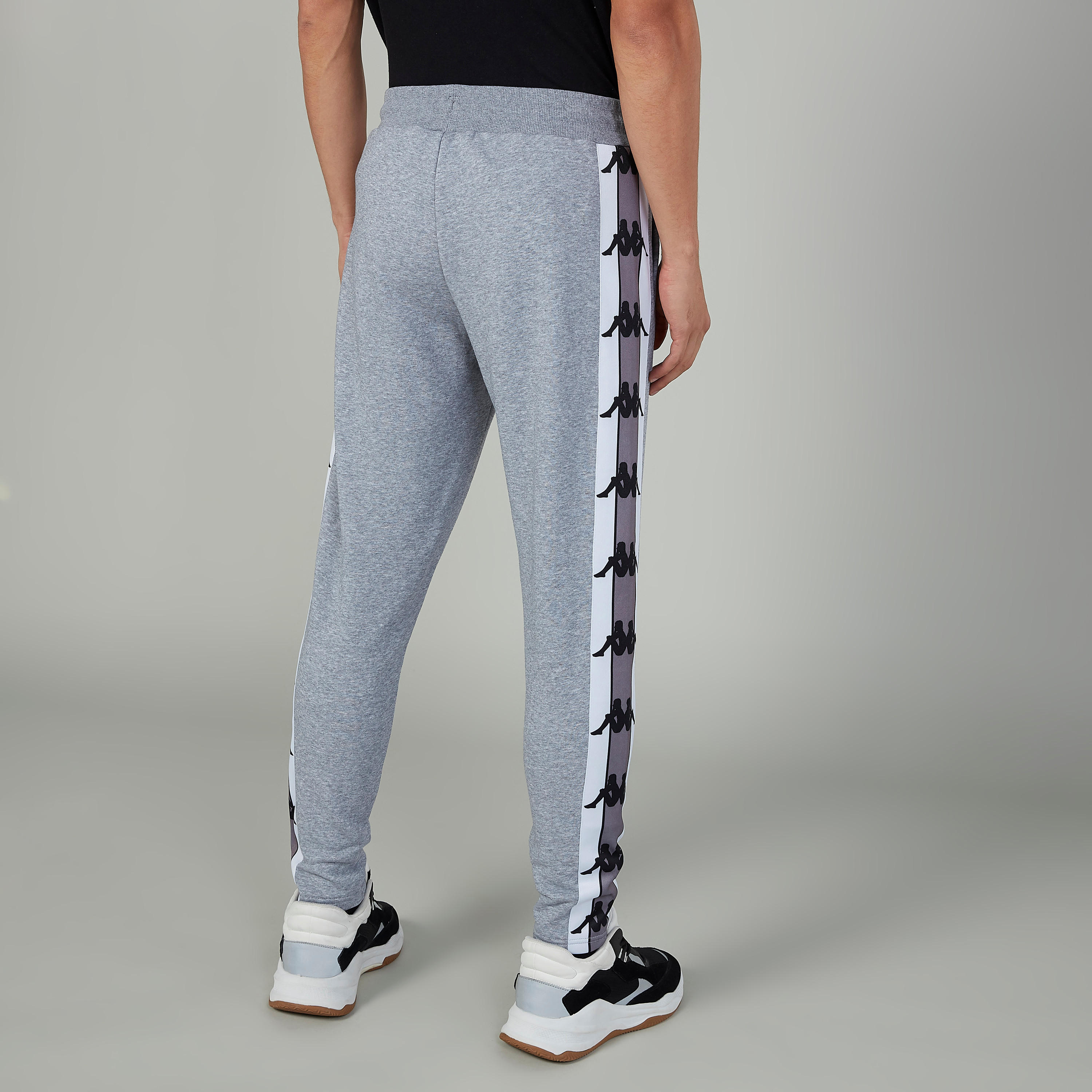 بنطال طويل بجيوب وشريطة من كابا-men-clothing-sportswearandactivewear-bottoms-image-4