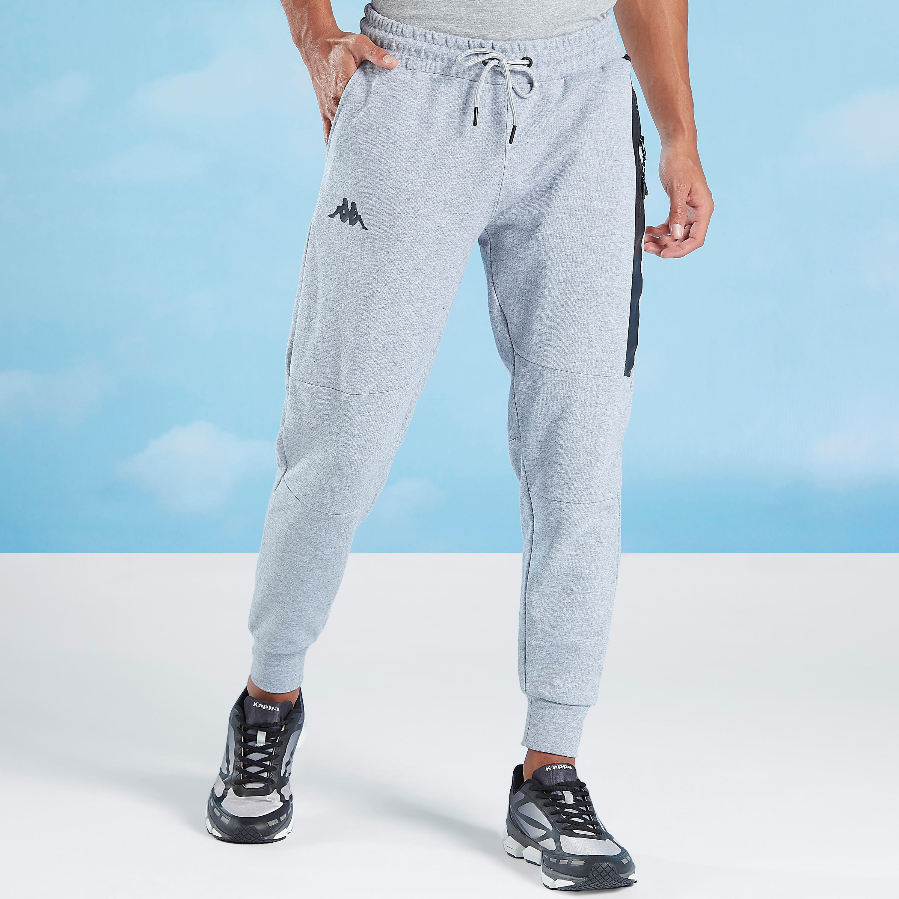 بنطلون رياضي سادة طويل برباط وجيوب من كابا-men-clothing-bottoms-joggers-image-1