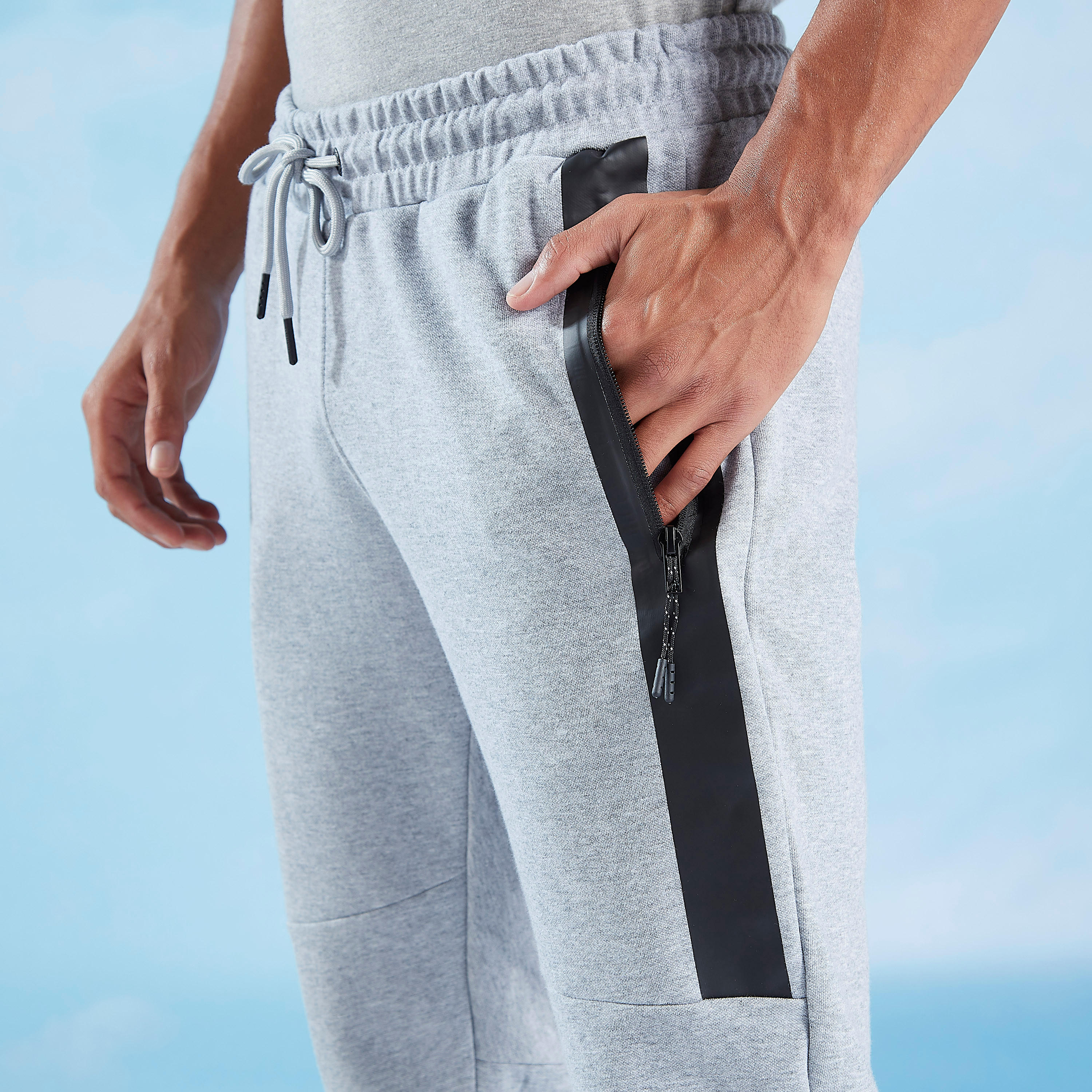 بنطلون رياضي سادة طويل برباط وجيوب من كابا-men-clothing-bottoms-joggers-image-3