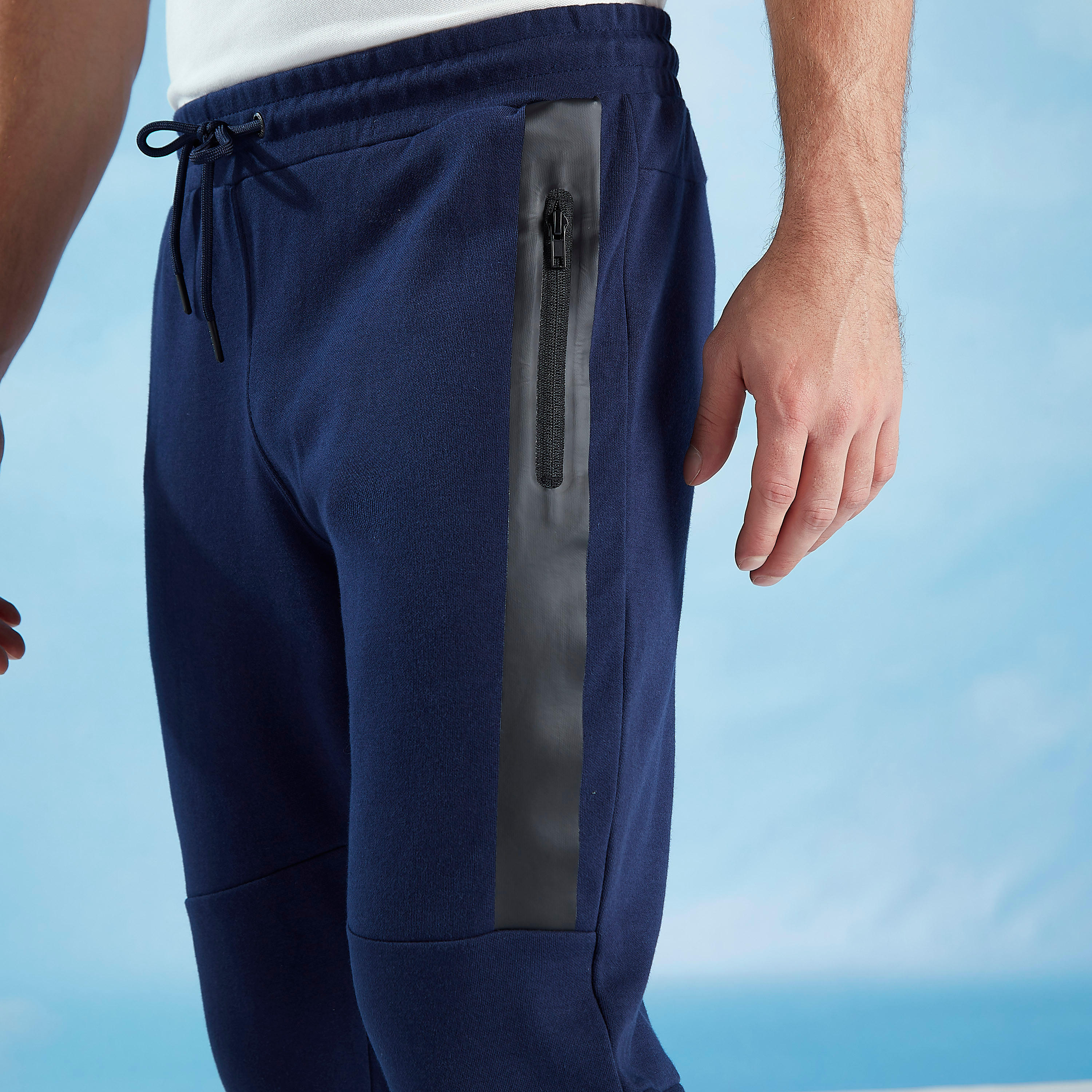 بنطلون رياضي سادة بسحّاب وجيوب من كابا-men-clothing-bottoms-joggers-image-4