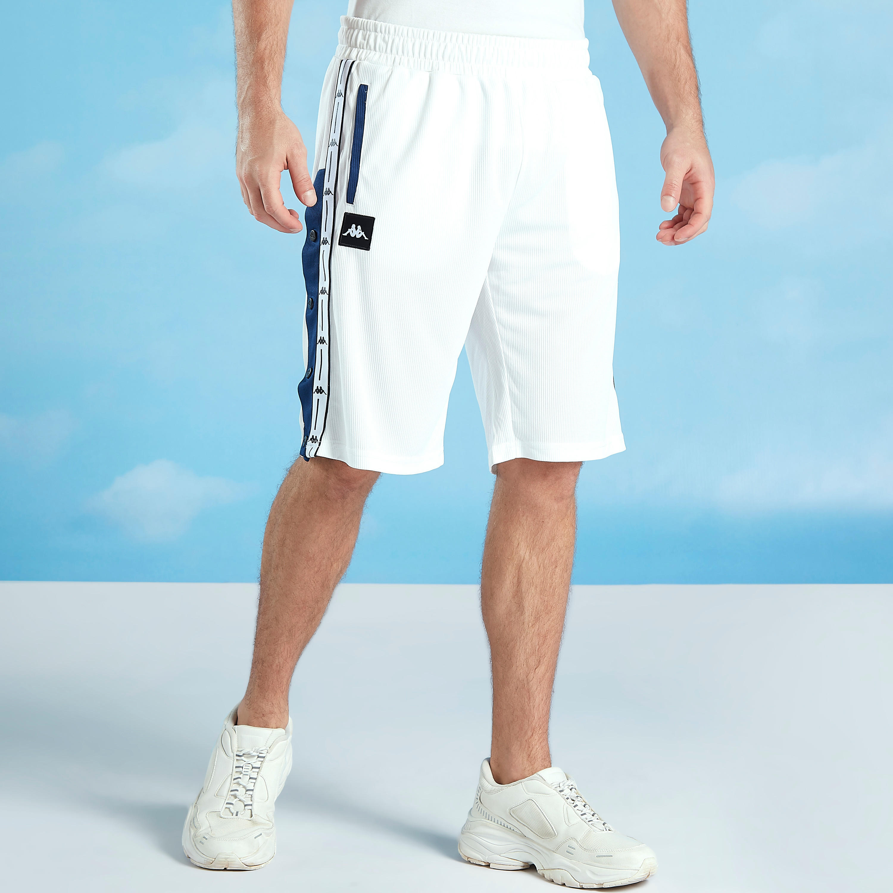 شورت سادة بخصر مطاطي وتفاصيل شريط من كابا-men-clothing-sportswearandactivewear-bottoms-image-1