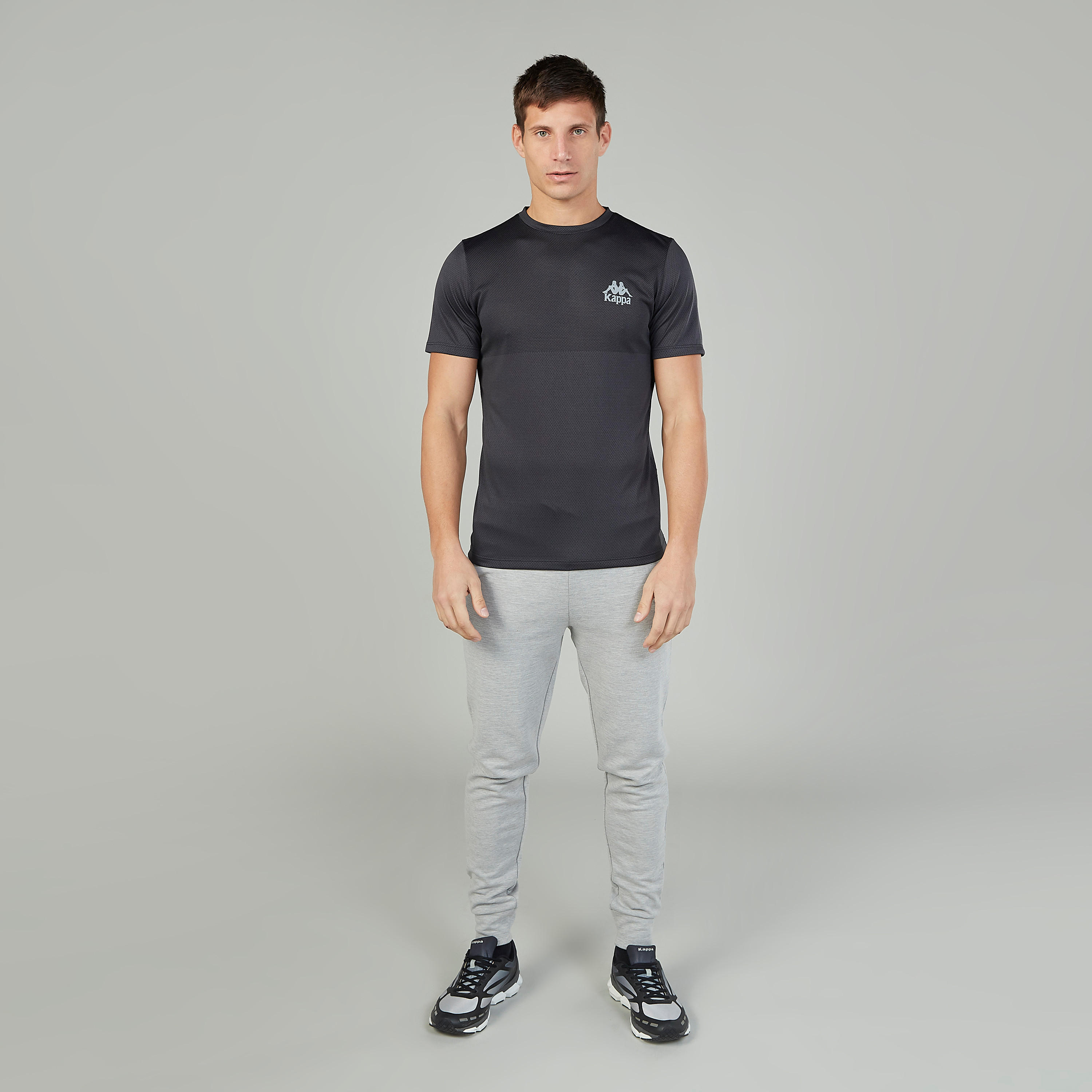 تيشيرت بياقة مستديرة وأكمام قصيرة وطبعات من كابا-men-clothing-sportswearandactivewear-tshirtsandpolos-image-2