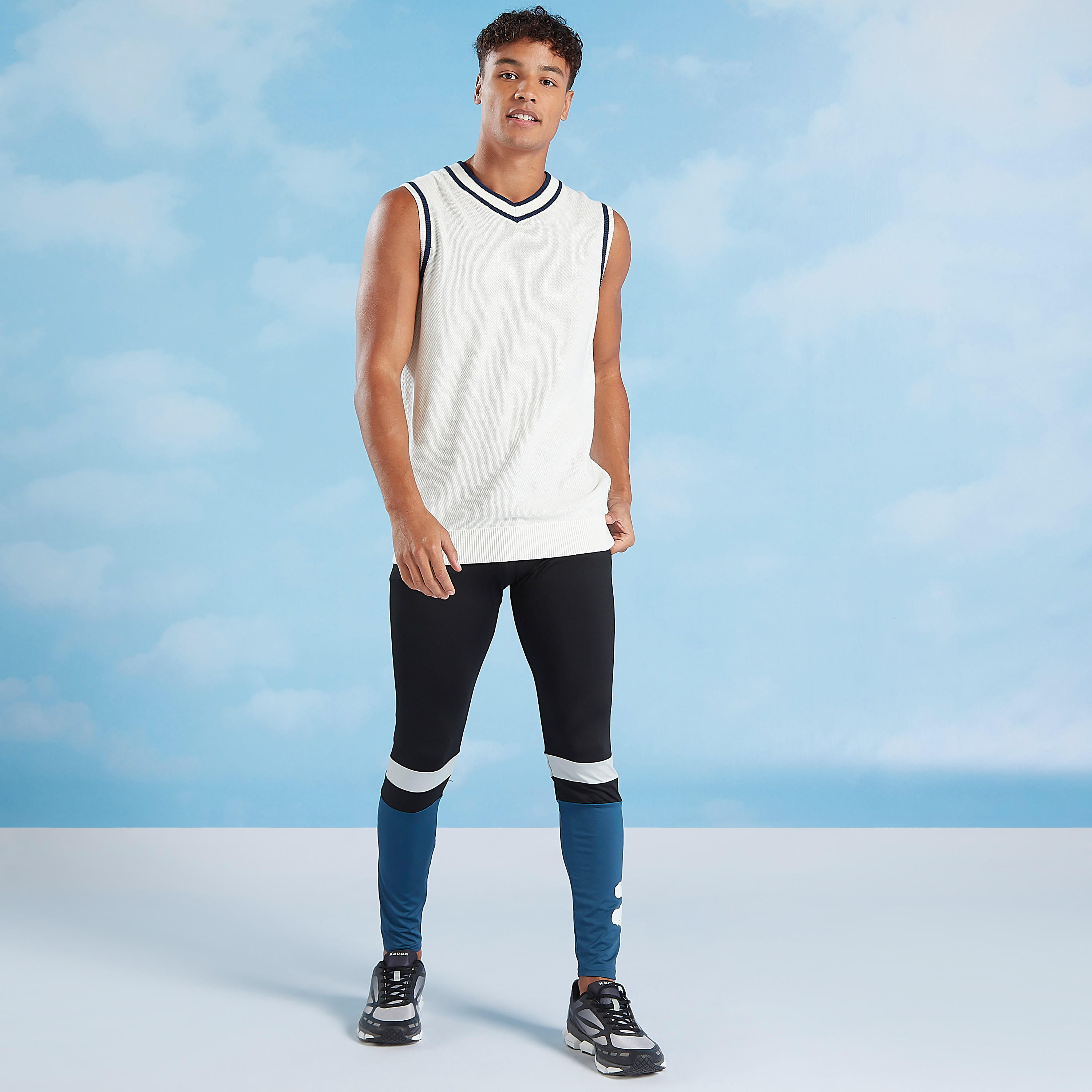 بنطلون رياضي بحزام خصر مطّاطي من كابا-men-clothing-sportswearandactivewear-bottoms-image-2