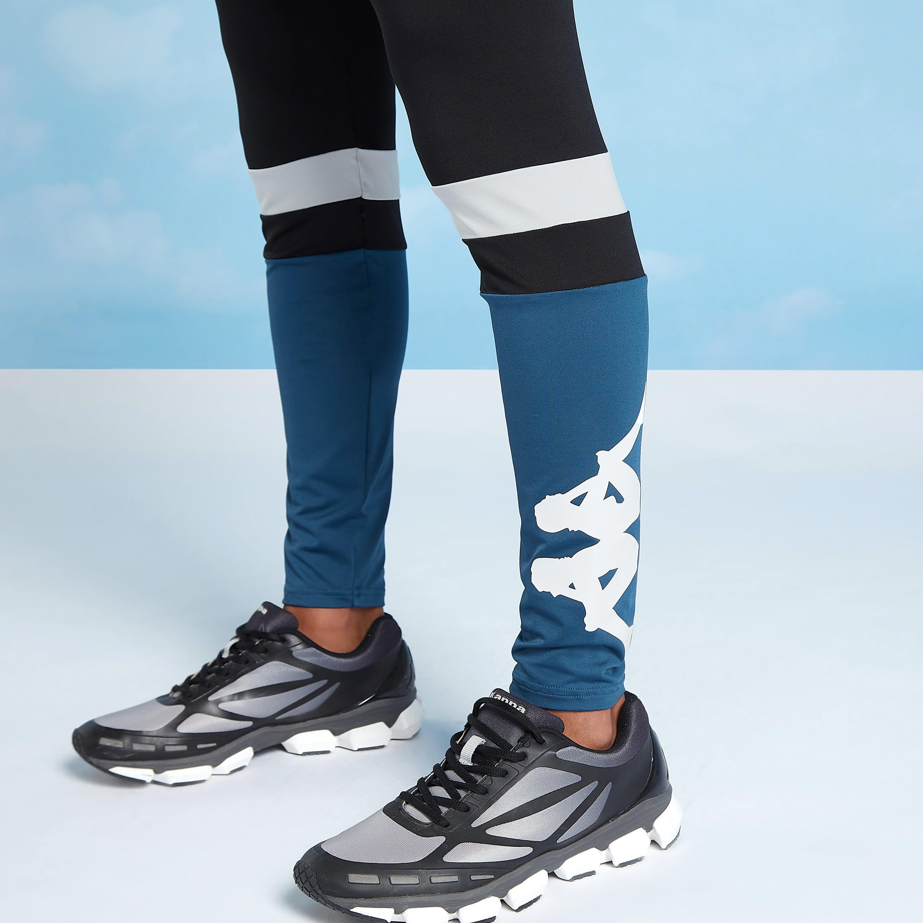 بنطلون رياضي بحزام خصر مطّاطي من كابا-men-clothing-sportswearandactivewear-bottoms-image-3