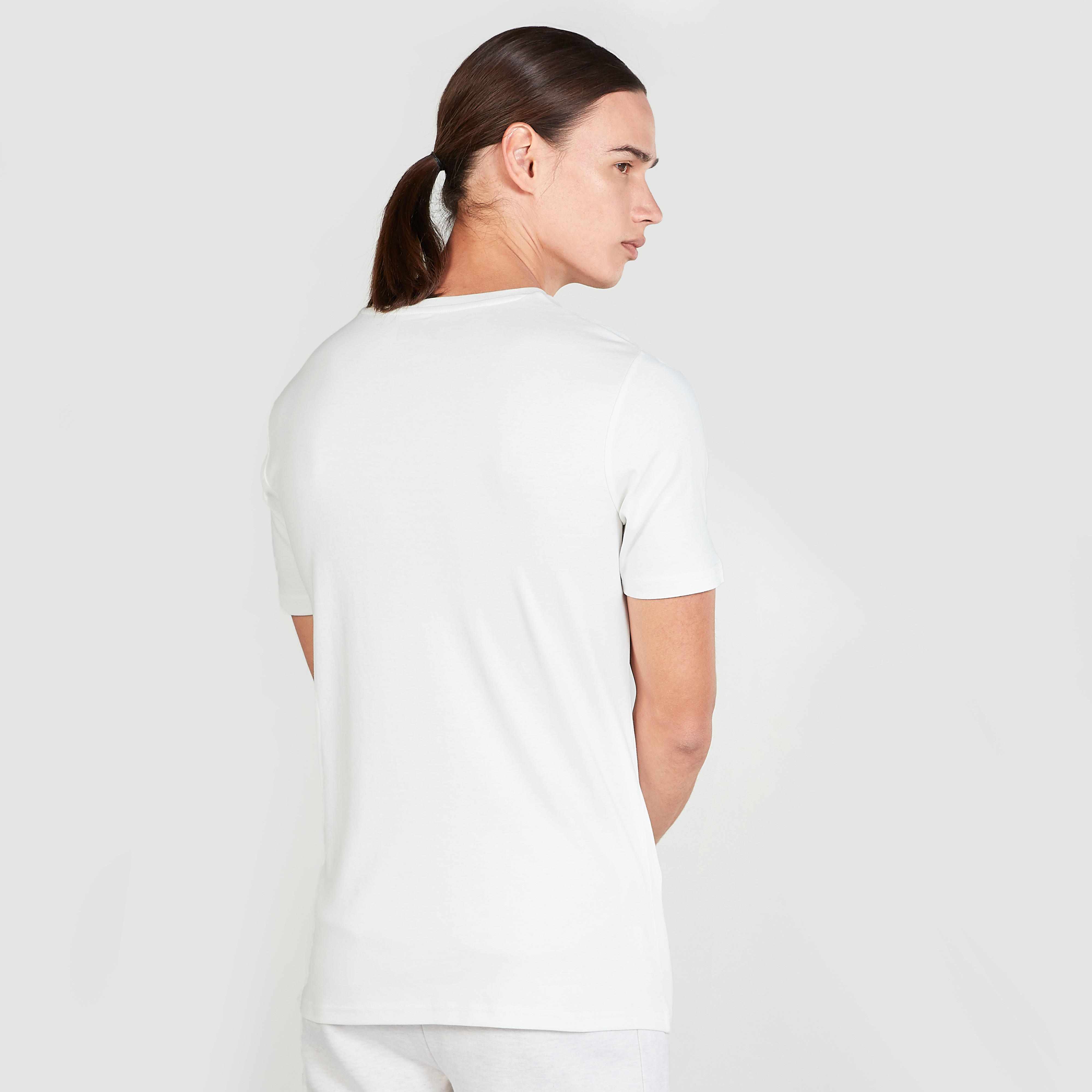 تيشيرت بياقة مستديرة وأكمام قصيرة وطبعات من كابا-men-clothing-sportswearandactivewear-tshirtsandpolos-image-4