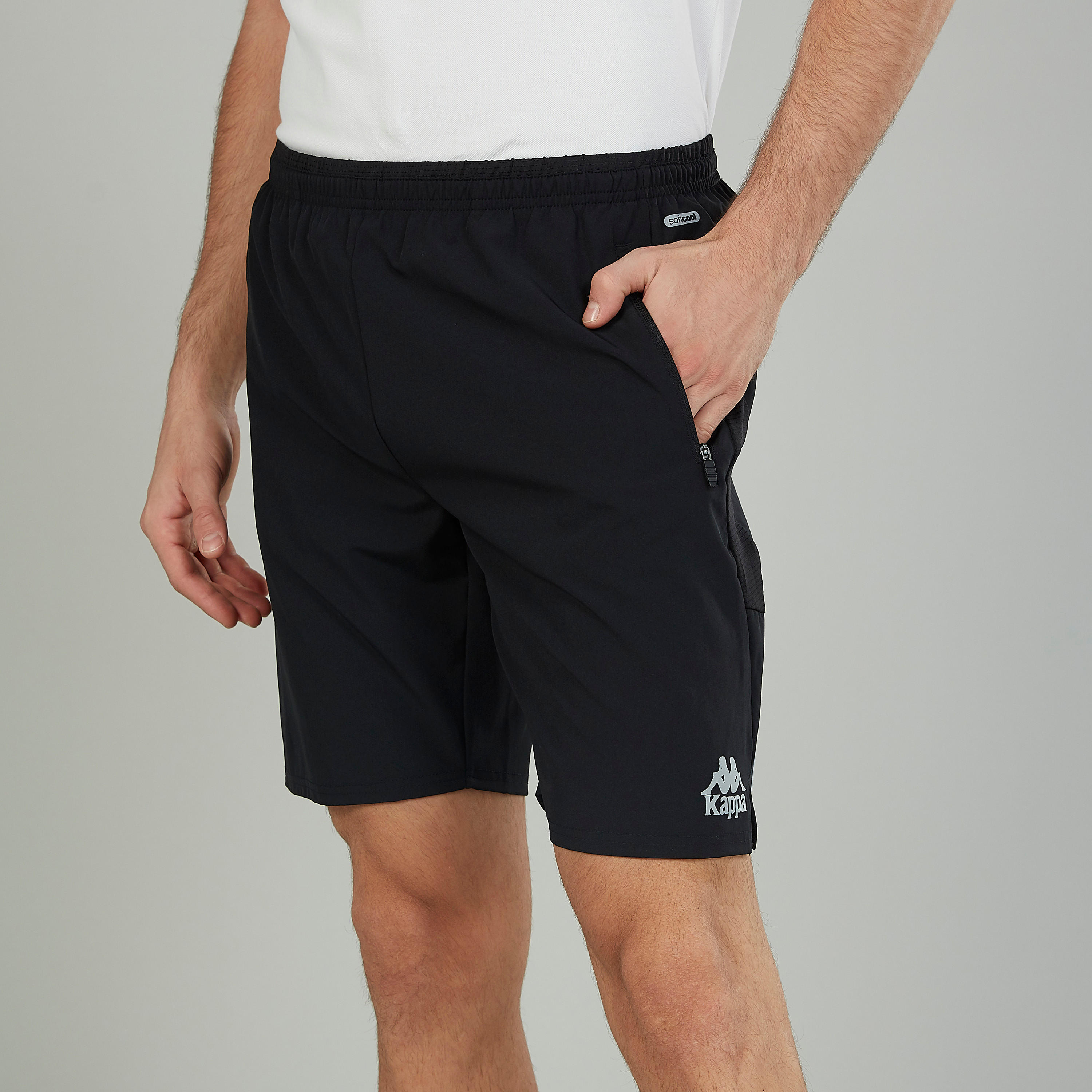 شورت مستدام سادة بخصر مطاطي متوسط الارتفاع وجيوب من كابا-men-clothing-sportswearandactivewear-bottoms-image-2