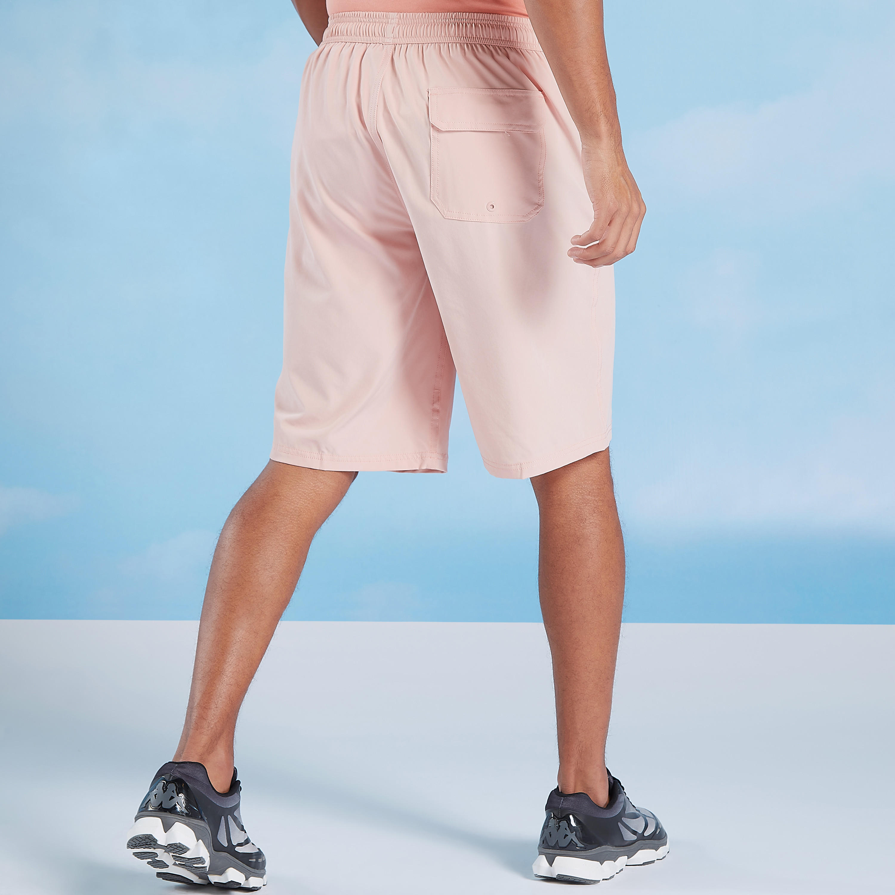 شورت سادة برباط وتفاصيل جيوب من كابا-men-clothing-sportswearandactivewear-bottoms-image-1