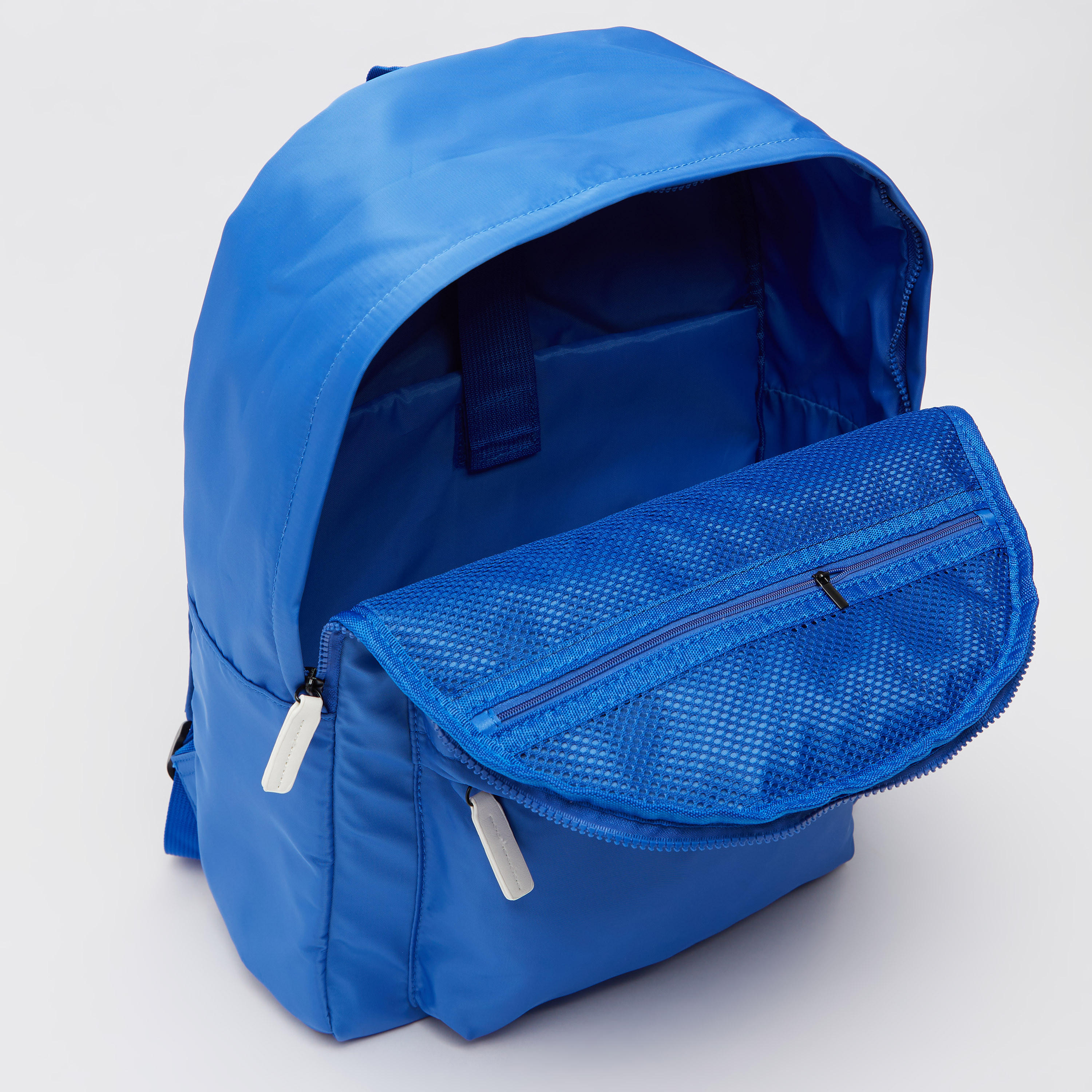 شنطة ظهر بطبعات وحمّالات كتف قابلة للتعديل ومقبض علوي من كابا-men-bags-image-5