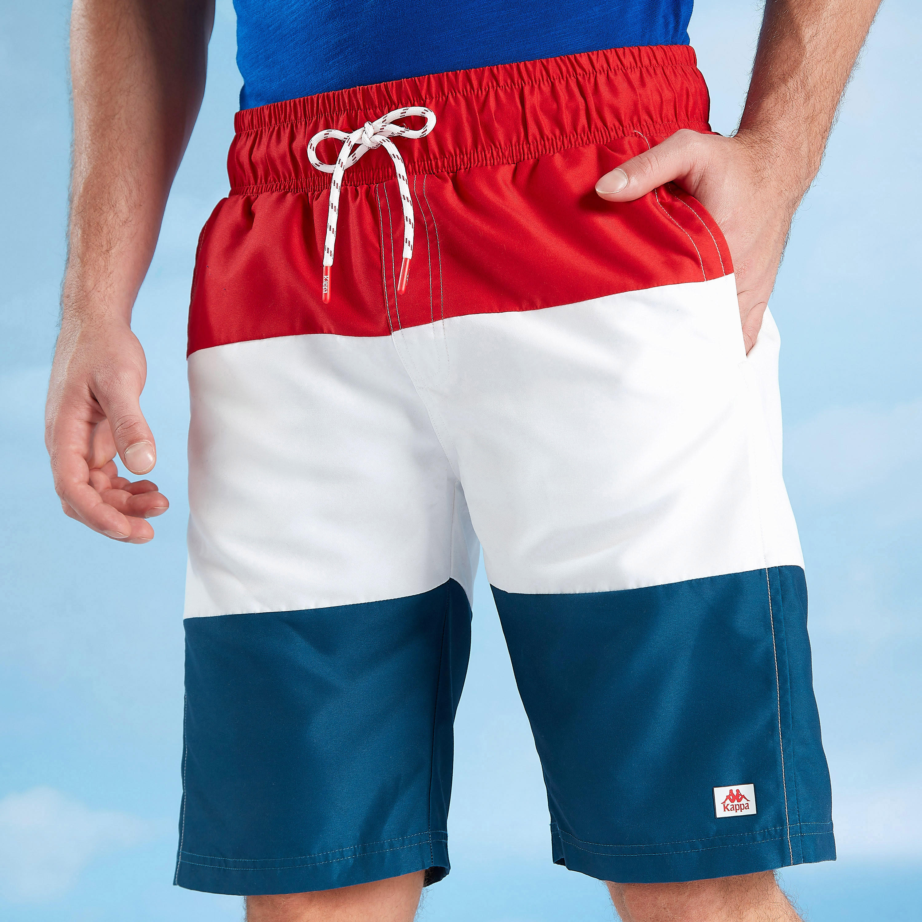 شورت سادة برباط وتفاصيل جيوب من كابا-men-clothing-sportswearandactivewear-bottoms-image-2