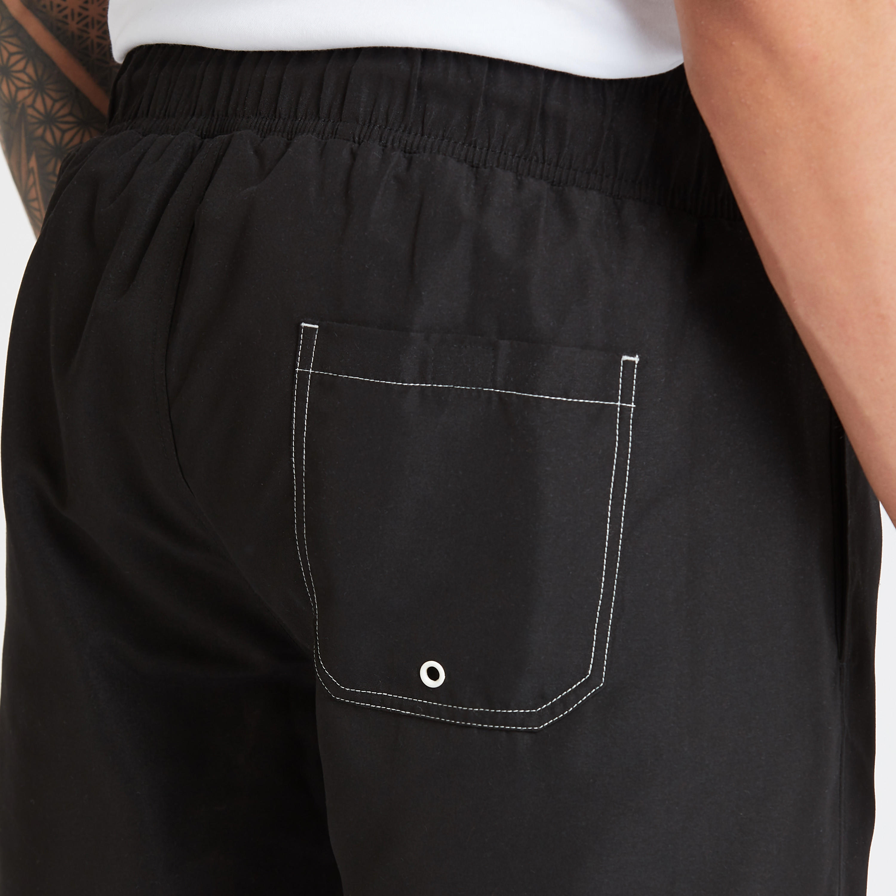 شورت برباط وتفاصيل جيوب وطبعات من كابا-men-clothing-sportswearandactivewear-bottoms-image-5