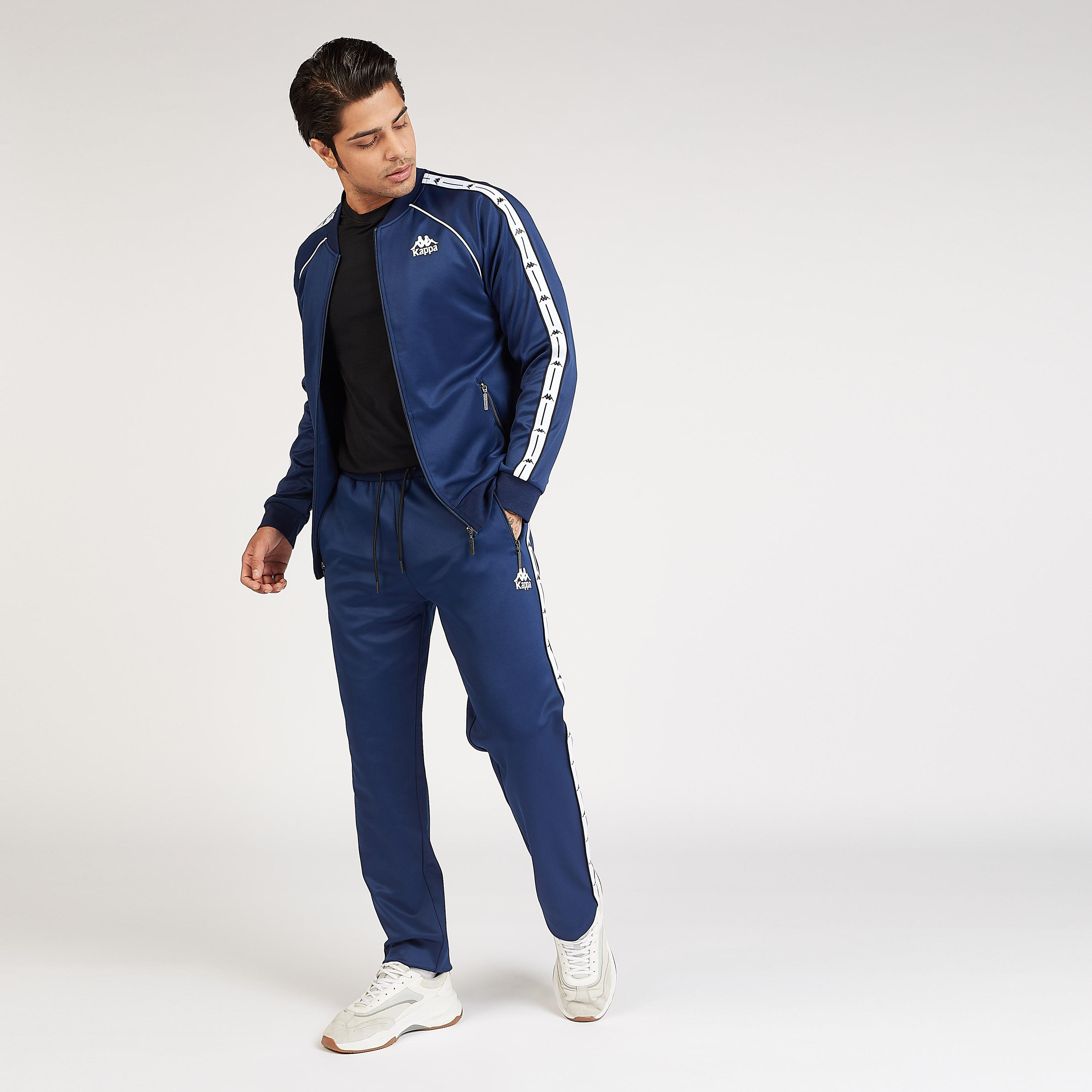 جاكيت مستدام بأكمام طويلة وشريطة وطبعات من كابا-men-clothing-jacketsandblazers-jackets-image-2