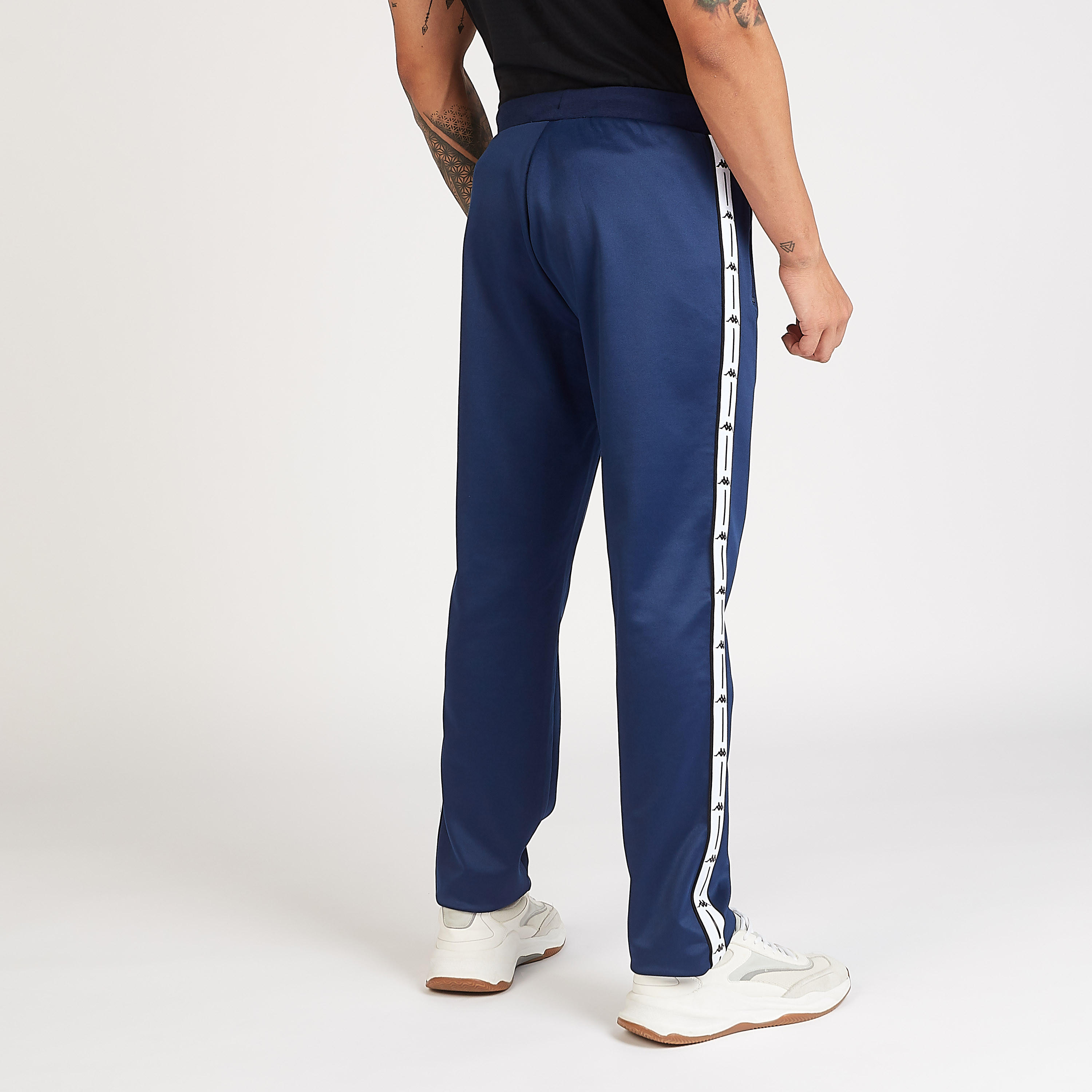 بنطلون رياضي مستدام سادة بجيوب وتفاصيل ألواح من كابا-men-clothing-sportswearandactivewear-bottoms-image-4