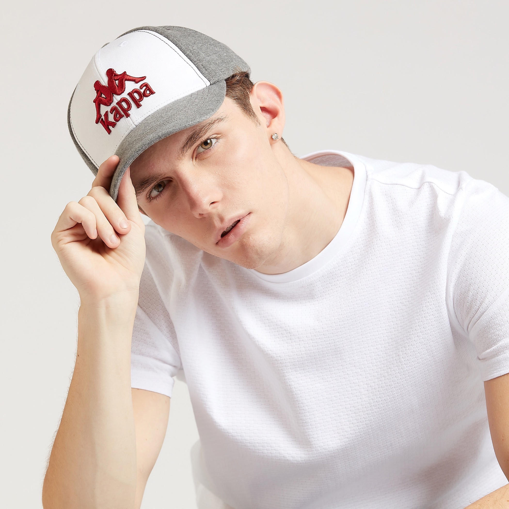 قبعة كاب مطرّزة بإبزيم إغلاق من كابا-men-caps-image-2
