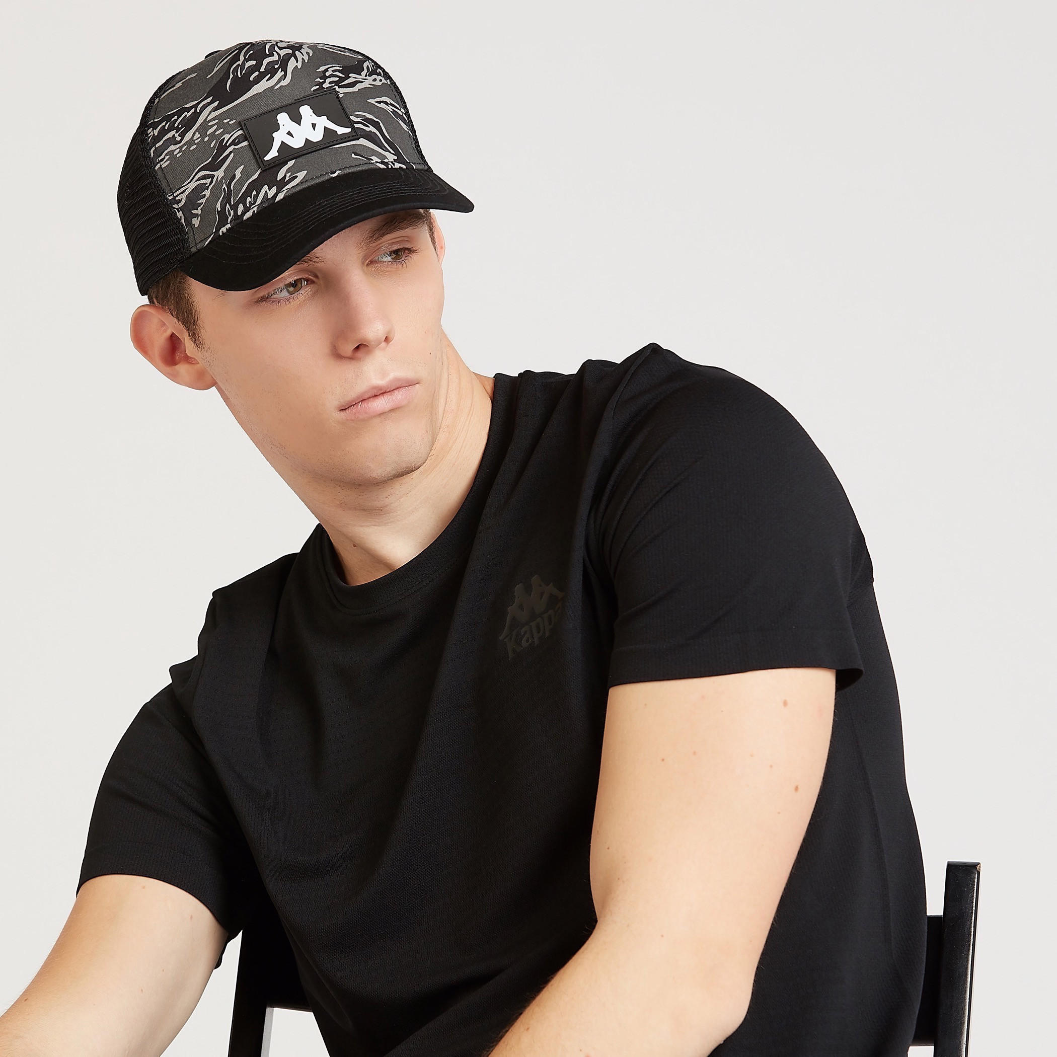 قبعة كاب بزر إغلاق وطبعات من كابا-men-caps-image-2