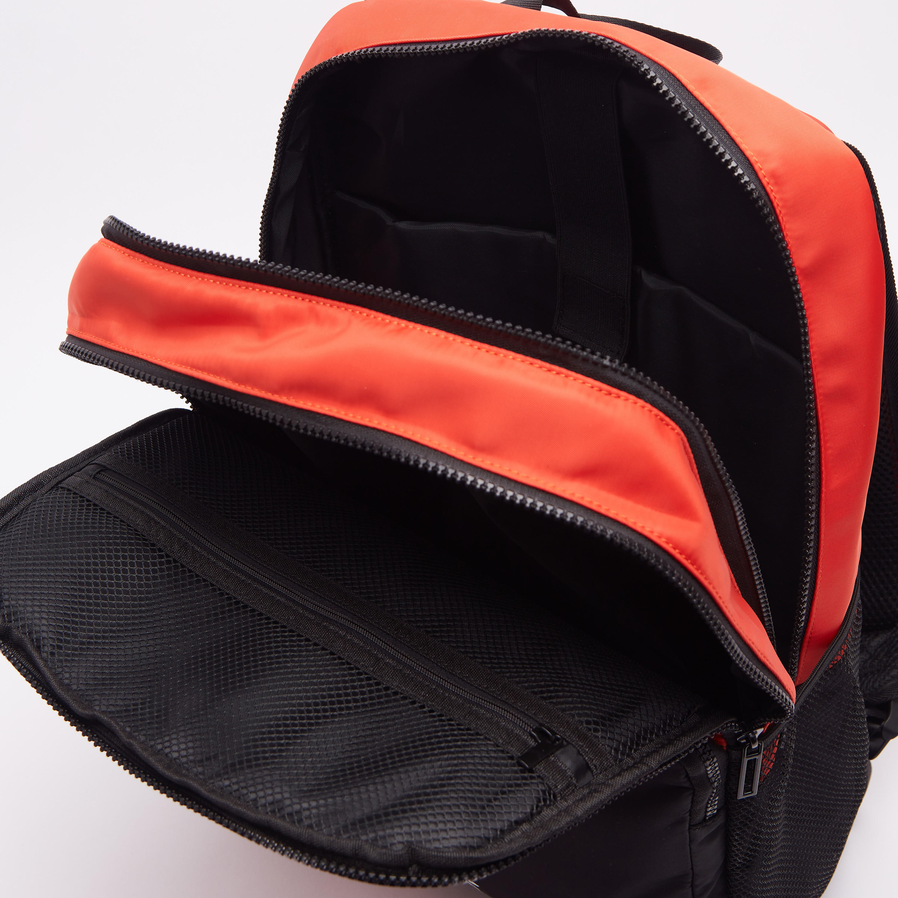 شنطة ظهر سادة بحمّالات كتف قابلة للتعديل ومقبض علوي من كابا-men-bags-image-1