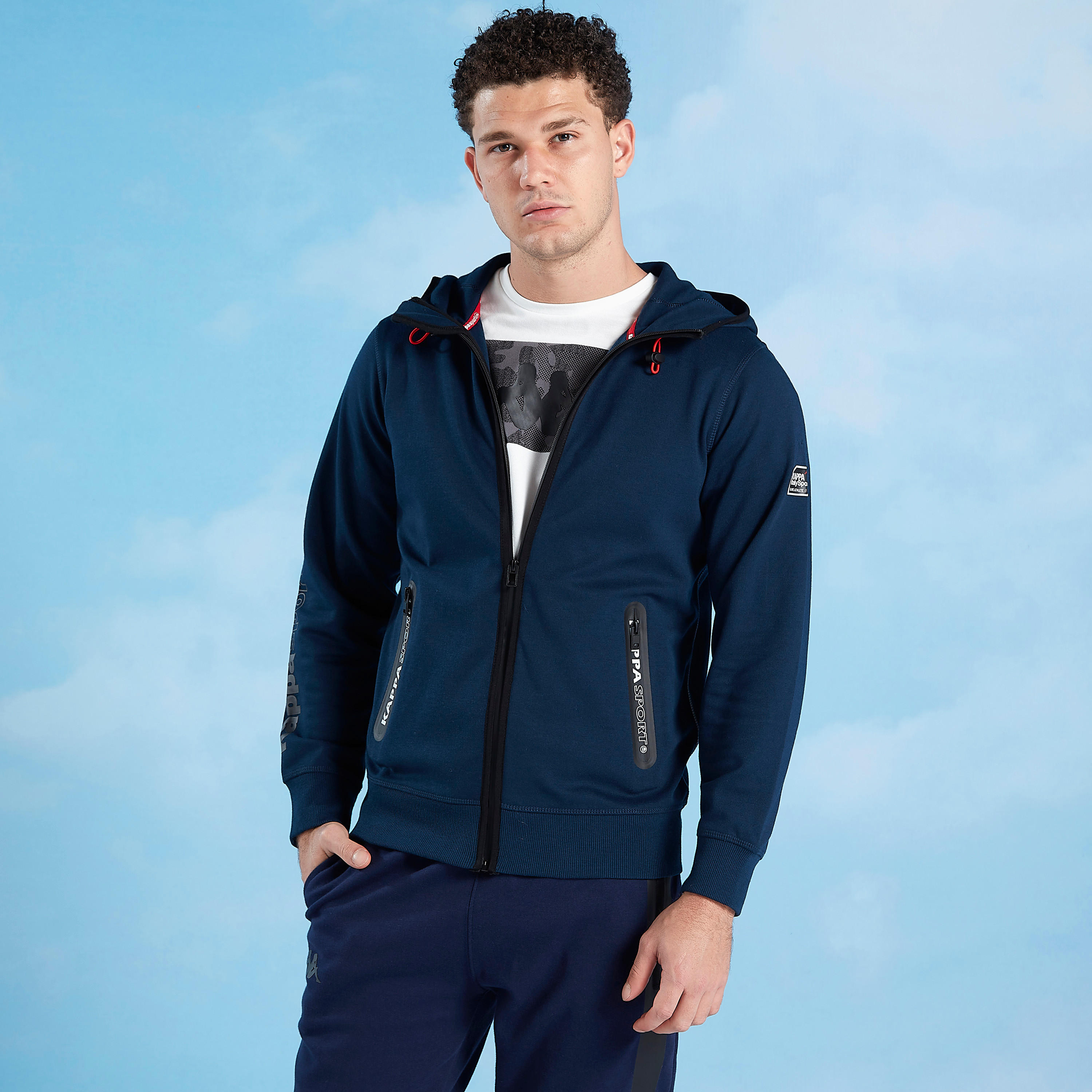 جاكيت قبعة وأكمام طويلة وجيوب بسحّاب إغلاق من كابا-men-winterwear-hoodiesandsweatshirts-image-2
