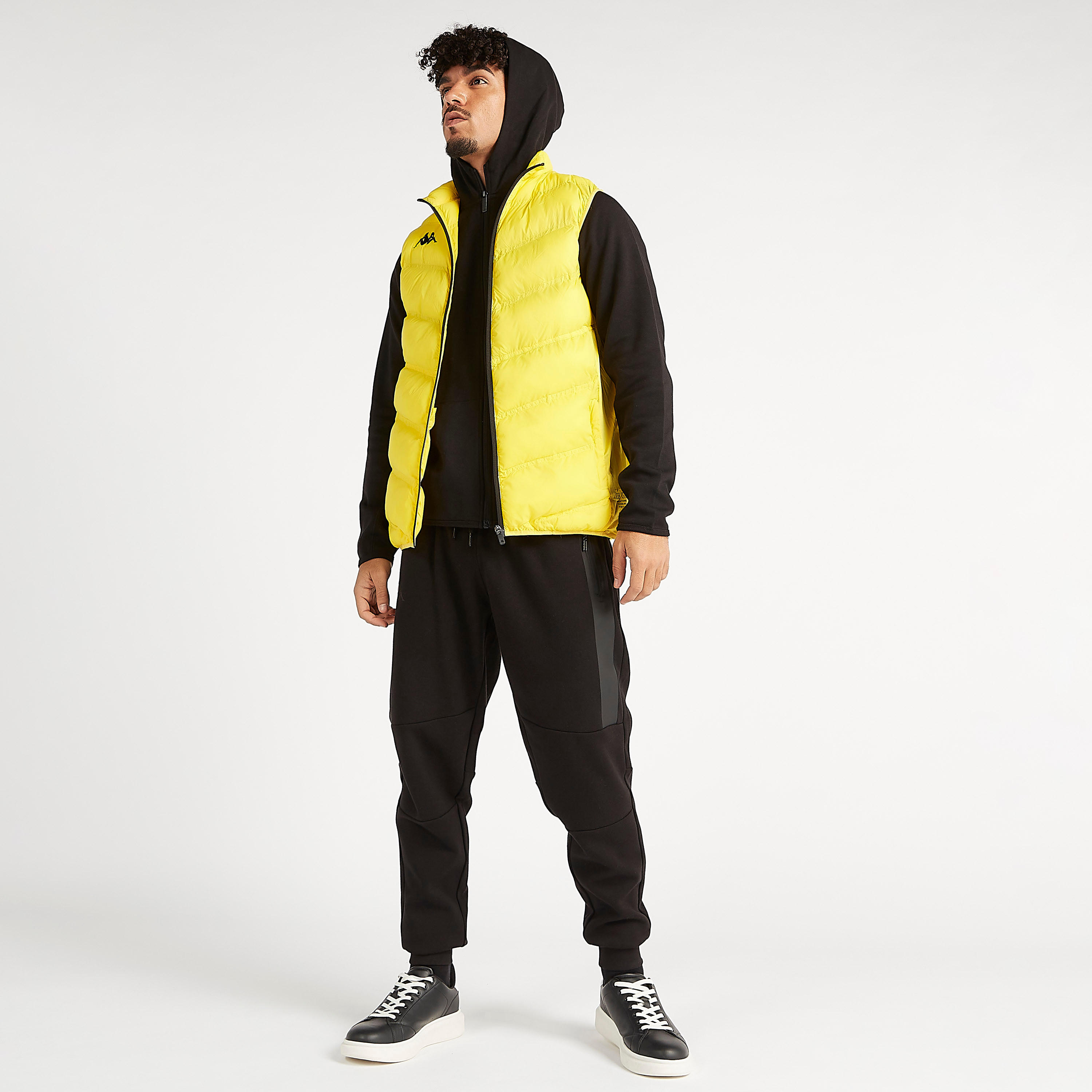 جاكيت جيليه بدون أكمام مبطن مع جيوب وسحاب للإغلاق من كابا-men-clothing-jacketsandblazers-jackets-image-4