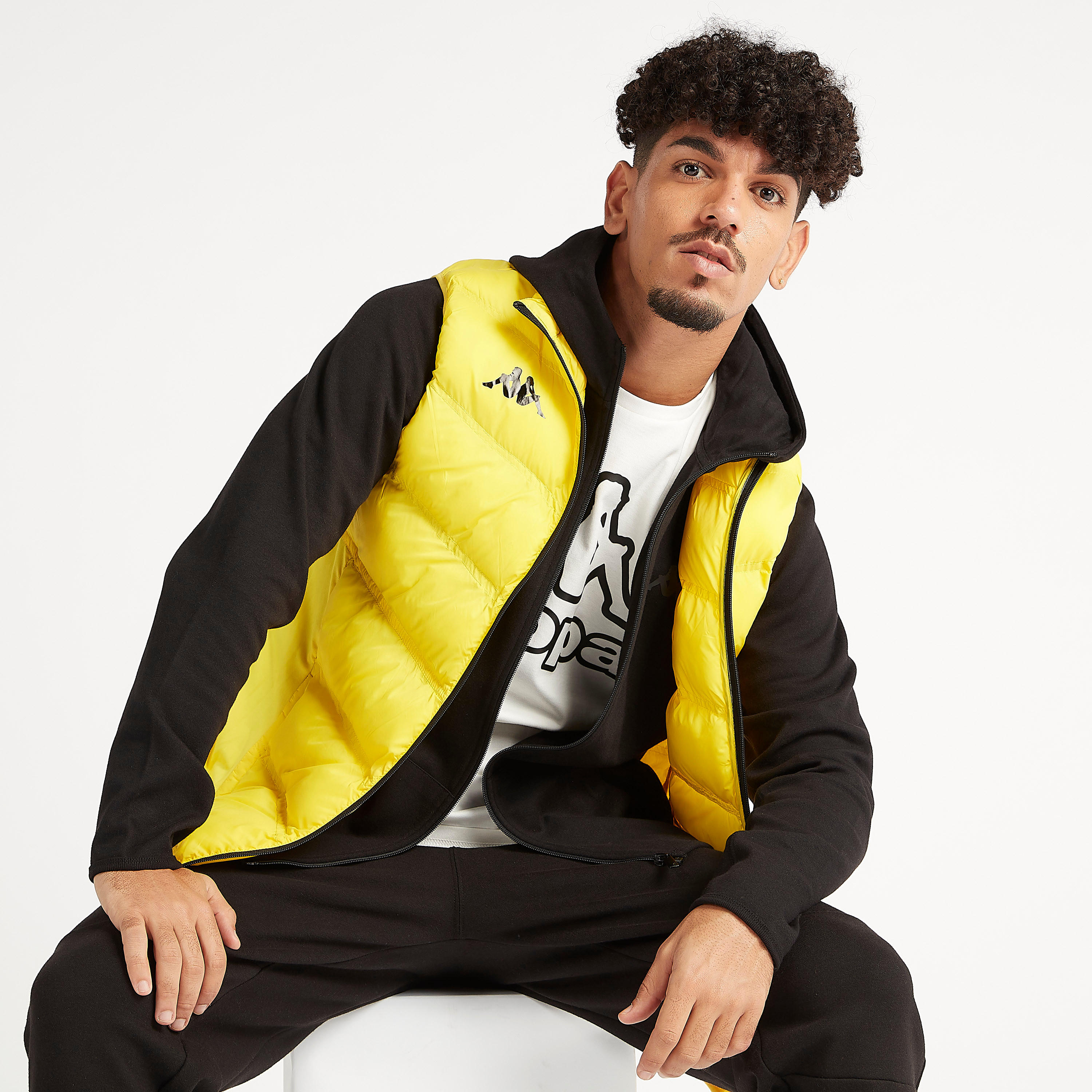 جاكيت جيليه بدون أكمام مبطن مع جيوب وسحاب للإغلاق من كابا-men-clothing-jacketsandblazers-jackets-image-6