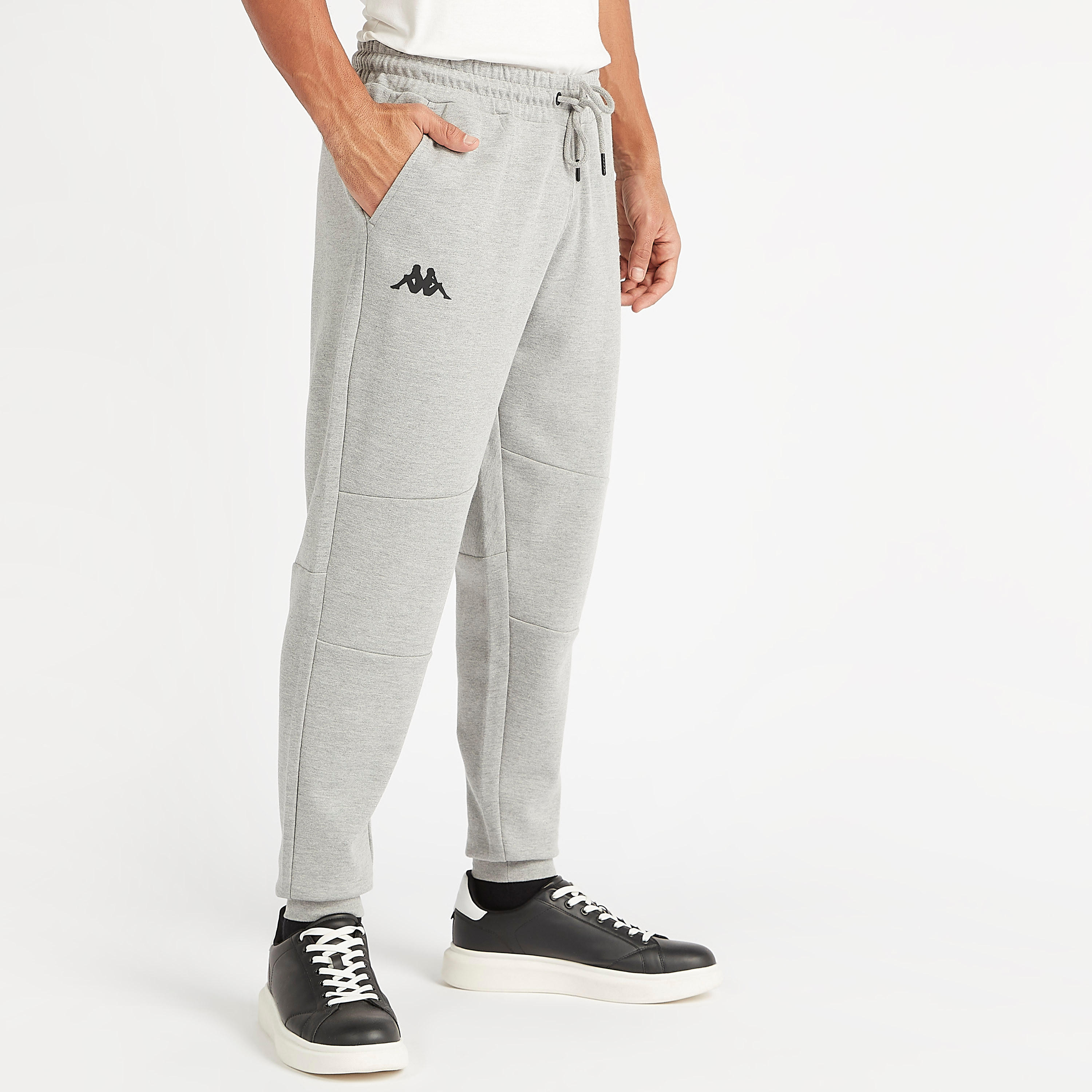 شورت مستدام سادة برباط إغلاق وجيوب من كابا-men-clothing-sportswearandactivewear-bottoms-image-1