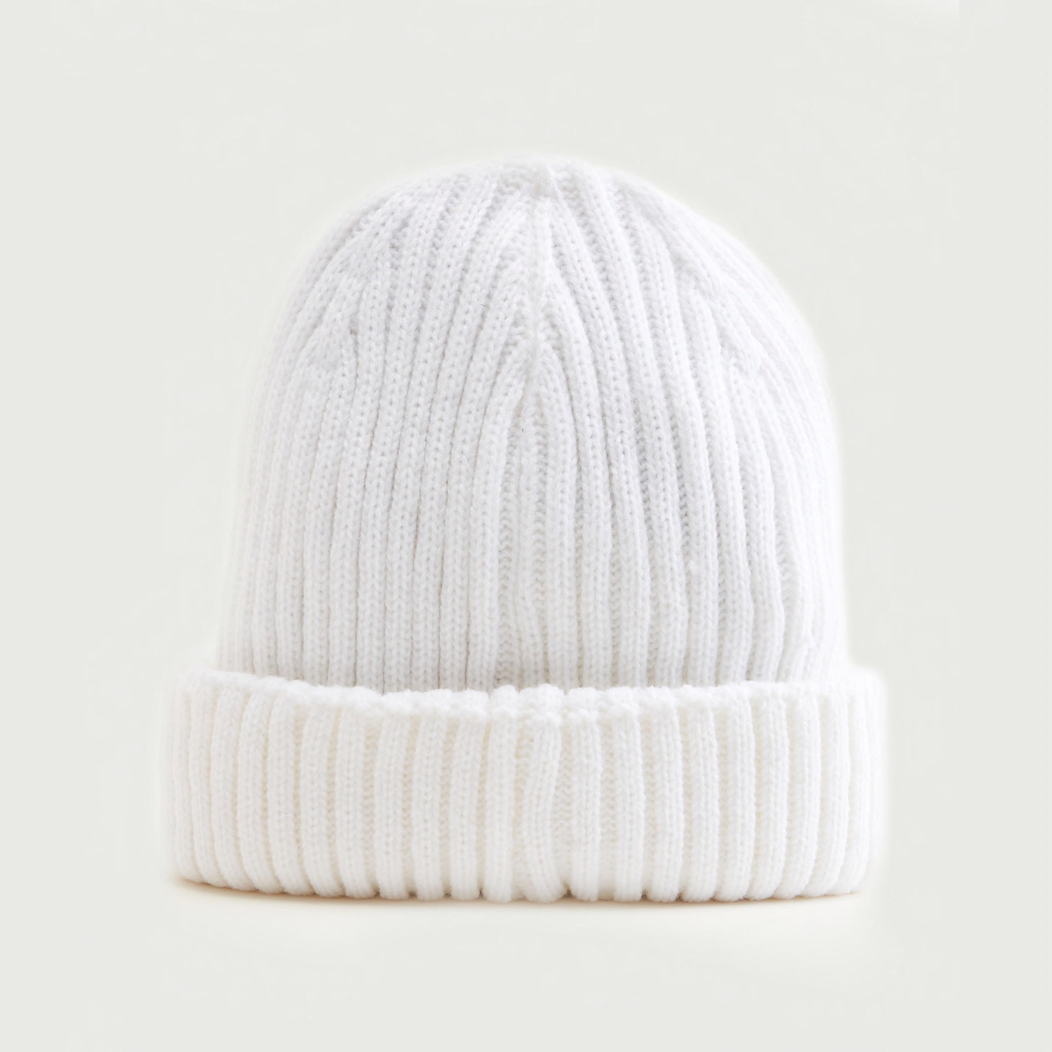 قبّعة بيني سادة بتطريز شعار من كابا-men-caps-image-2