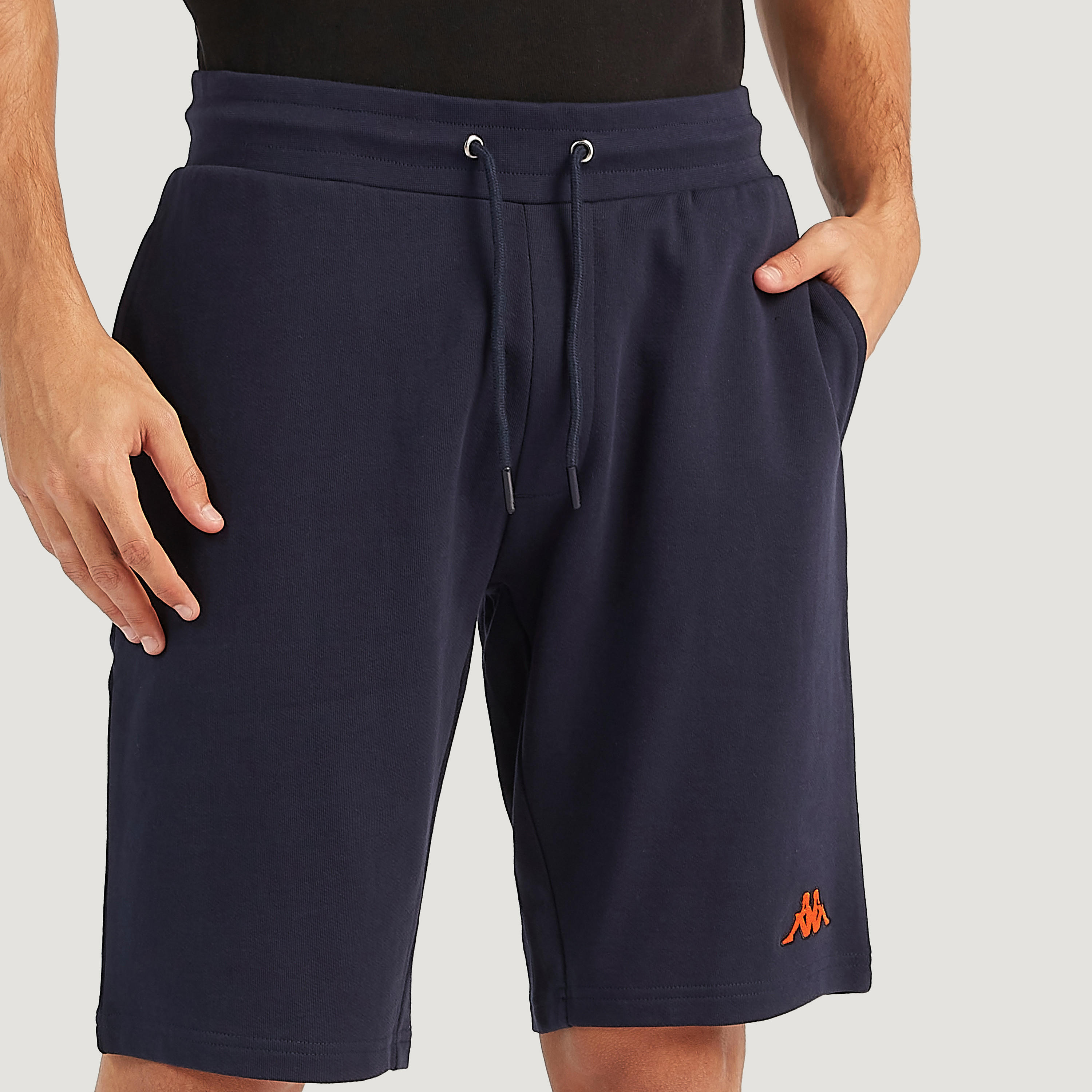 شورت مستدام سادة برباط إغلاق وجيوب من كابا-men-clothing-sportswearandactivewear-bottoms-image-2