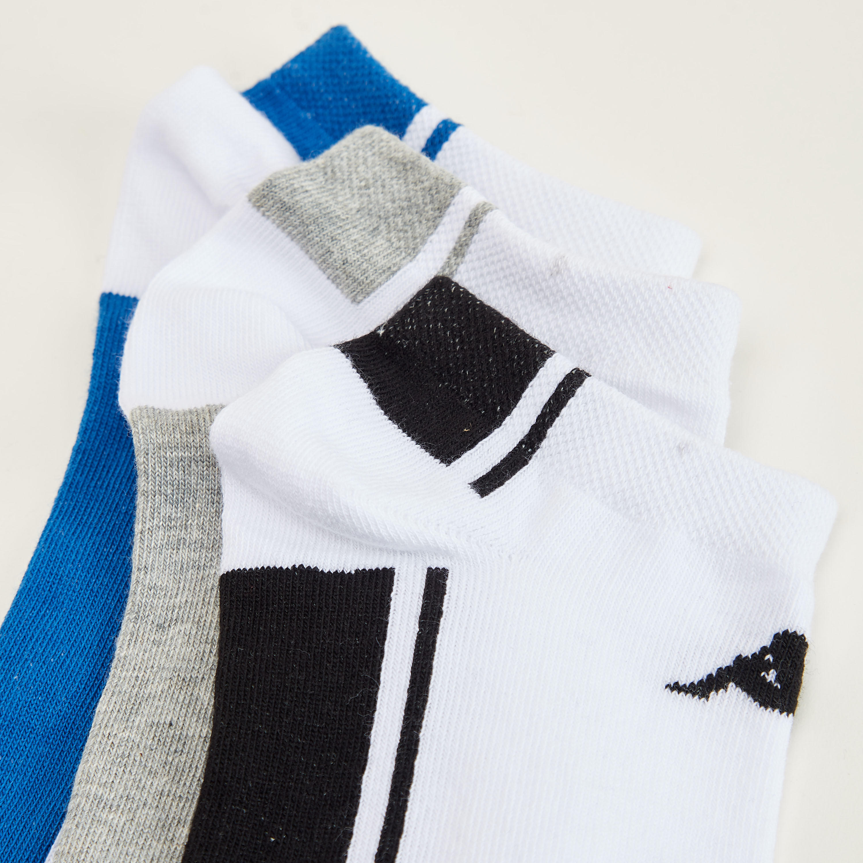 جوارب بطول الكاحل وبتفاصيل شعار من كابا - طقم من 3 أزواج-men-socks-image-3
