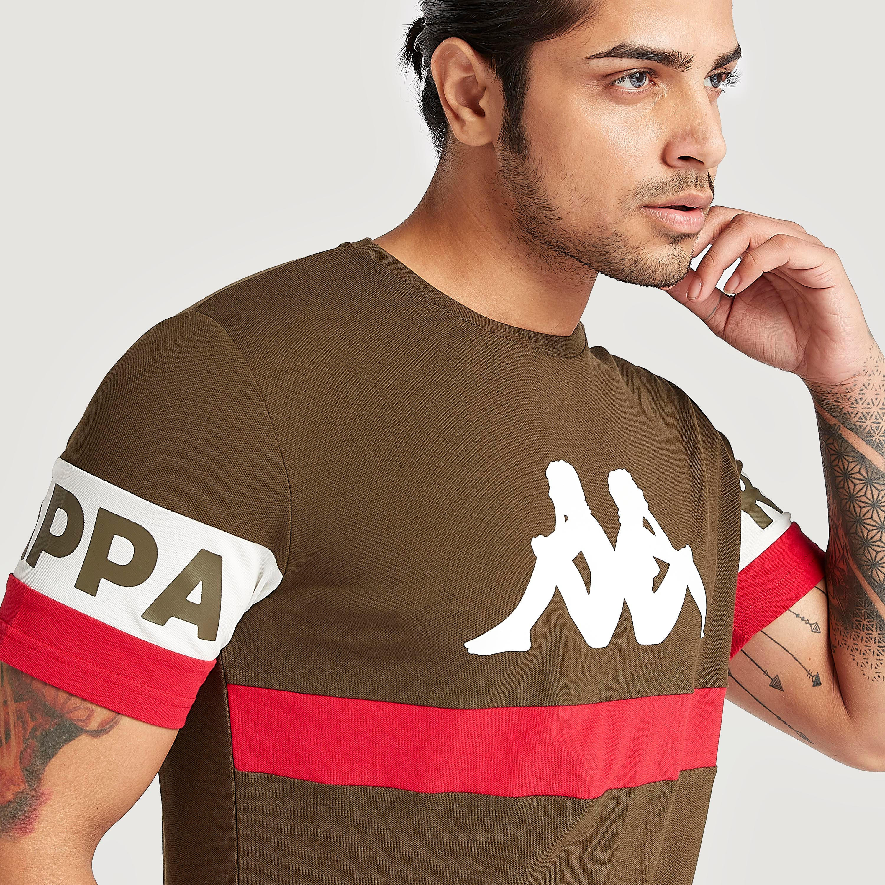 تيشيرت بياقة ضيّقة وأكمام قصيرة من كابا-men-clothing-sportswearandactivewear-tshirtsandpolos-image-3