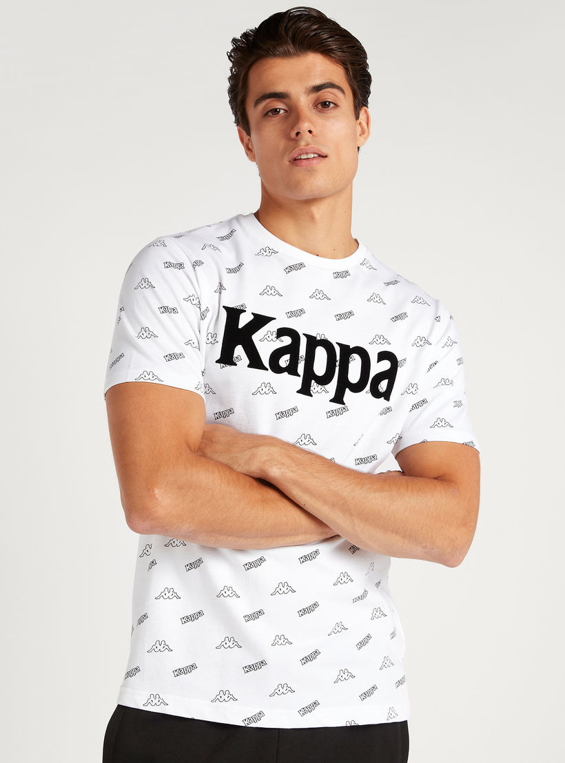 تيشيرت بطبعات وياقة ضيّقة وأكمام قصيرة من كابا-men-clothing-sportswearandactivewear-tshirtsandpolos-image-5