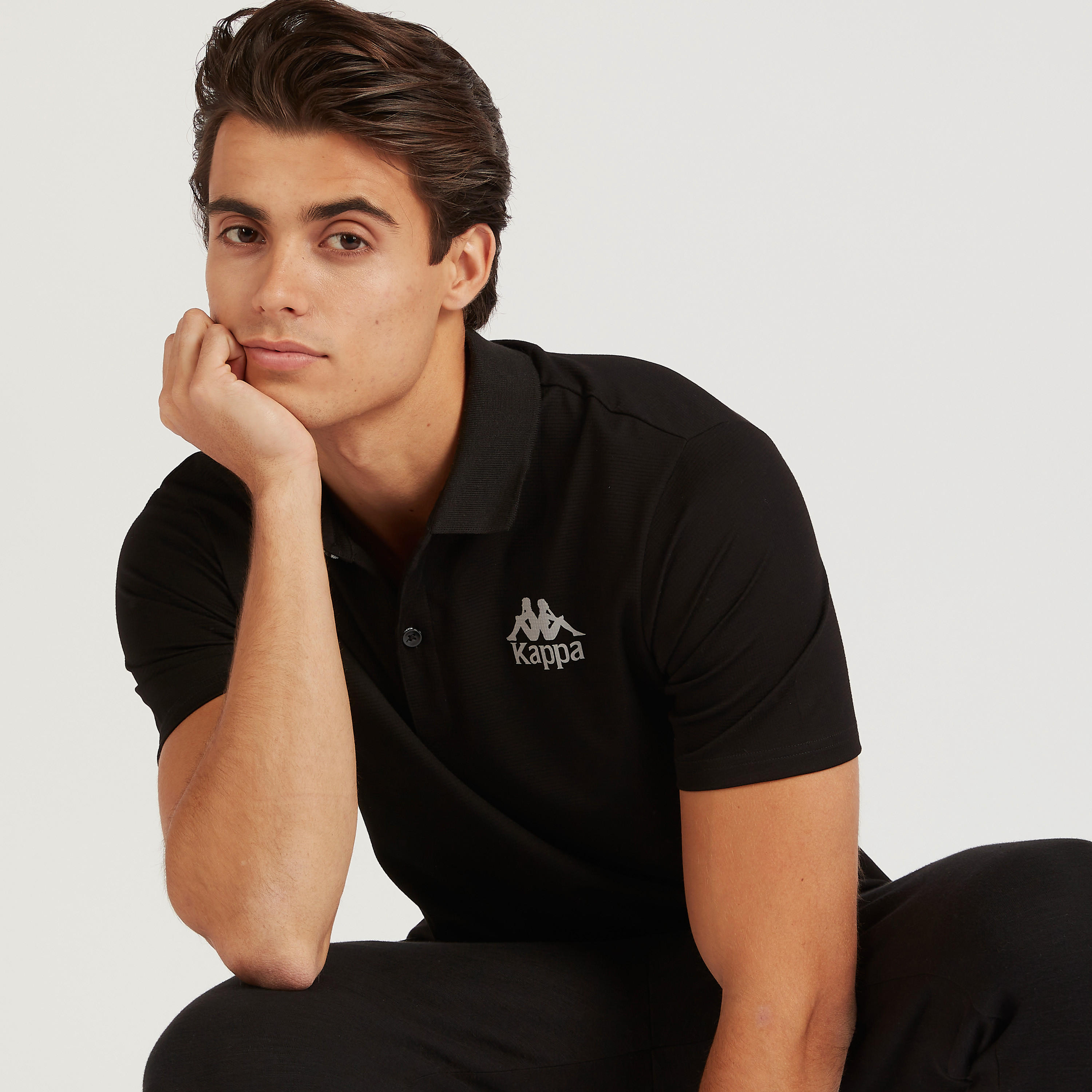 تيشيرت بولو سادة بأكمام قصيرة من كابا-men-clothing-sportswearandactivewear-tshirtsandpolos-image-2