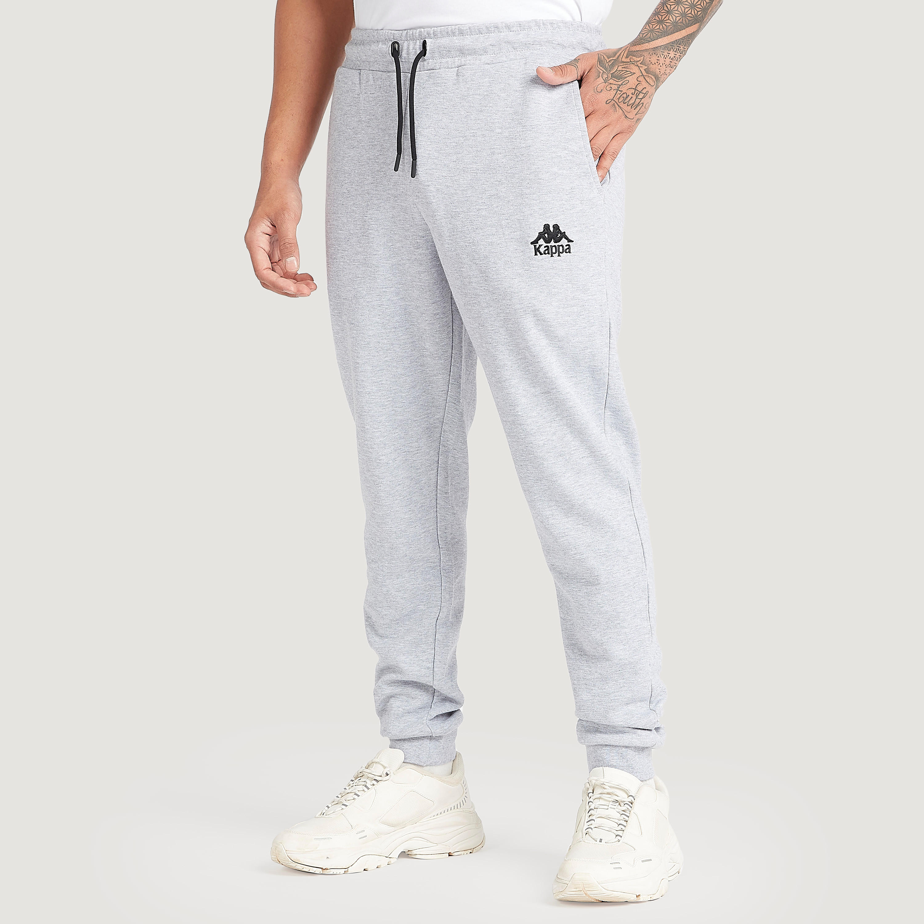 بنطلون رياضي مطرّز بشعار ورباط إغلاق من كابا-men-clothing-sportswearandactivewear-tracksuits-image-5