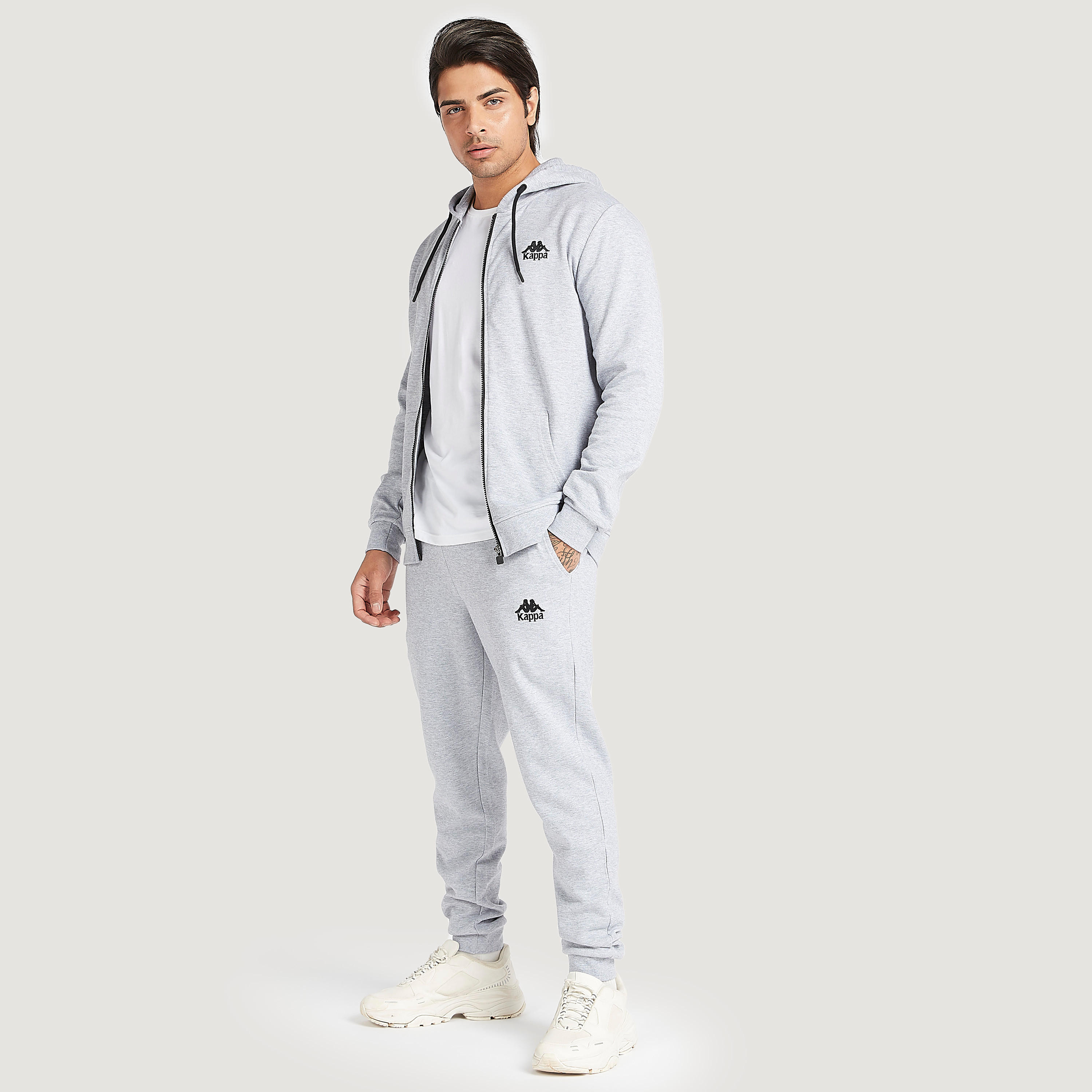 بنطلون رياضي مطرّز بشعار ورباط إغلاق من كابا-men-clothing-sportswearandactivewear-tracksuits-image-4