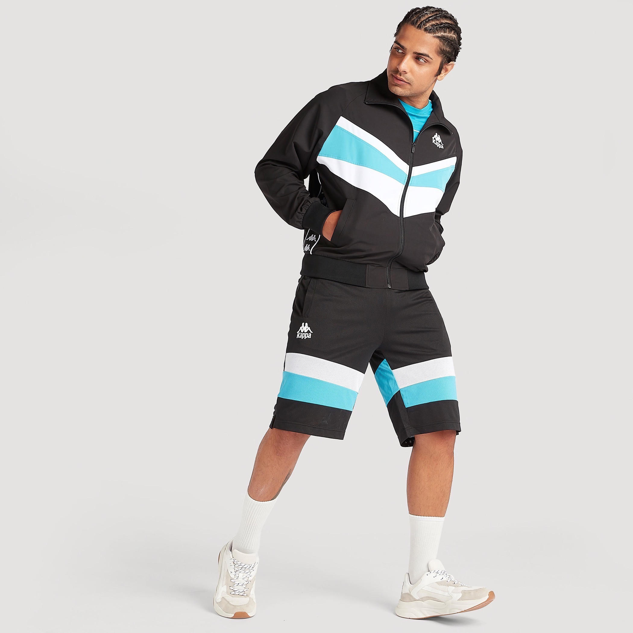 شورت بقوالب ملوّنة ورباط إغلاق من كابا-men-clothing-sportswearandactivewear-bottoms-image-1