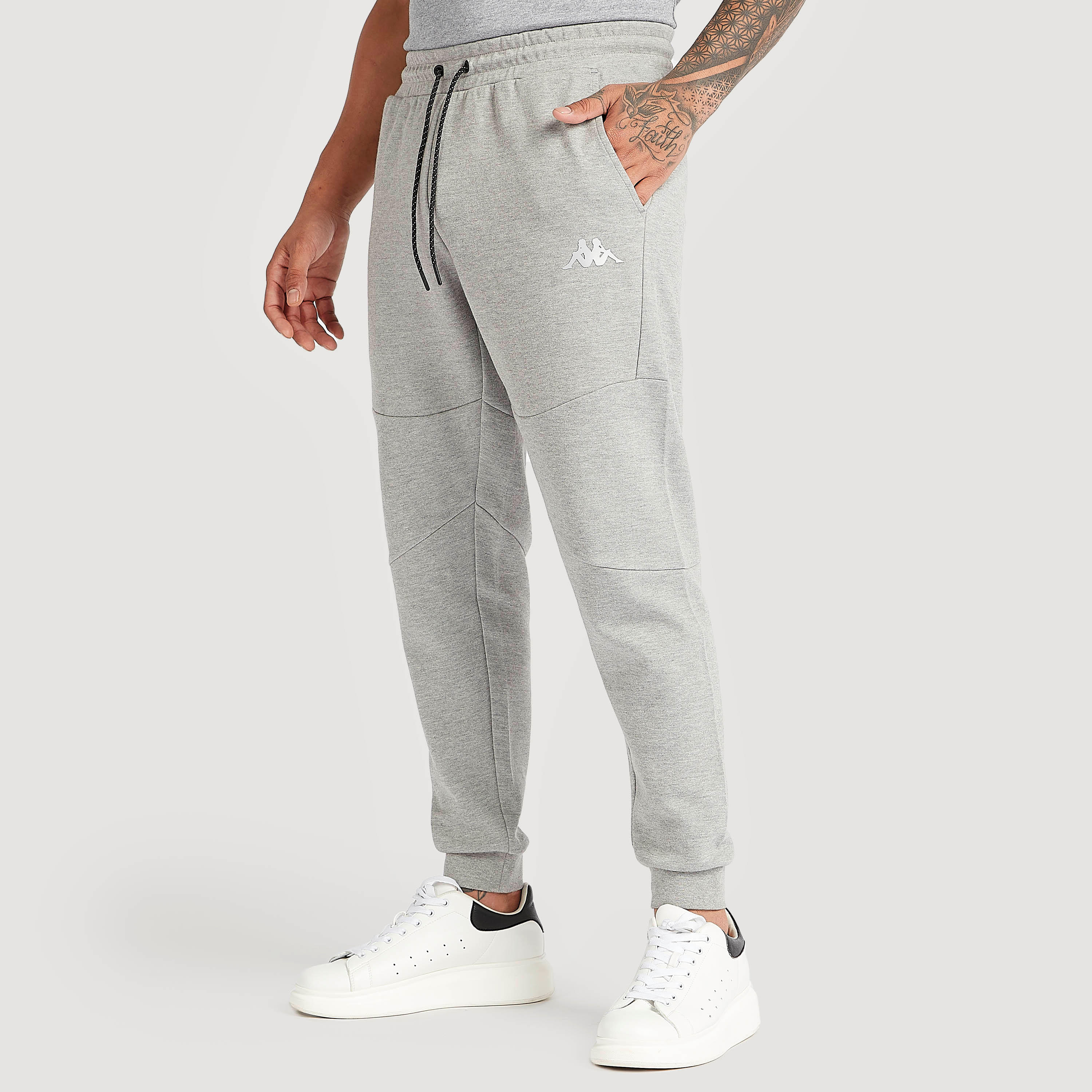 بنطلون رياضي برباط إغلاق وجيوب بسحّاب من كابا-men-clothing-sportswearandactivewear-tracksuits-image-1