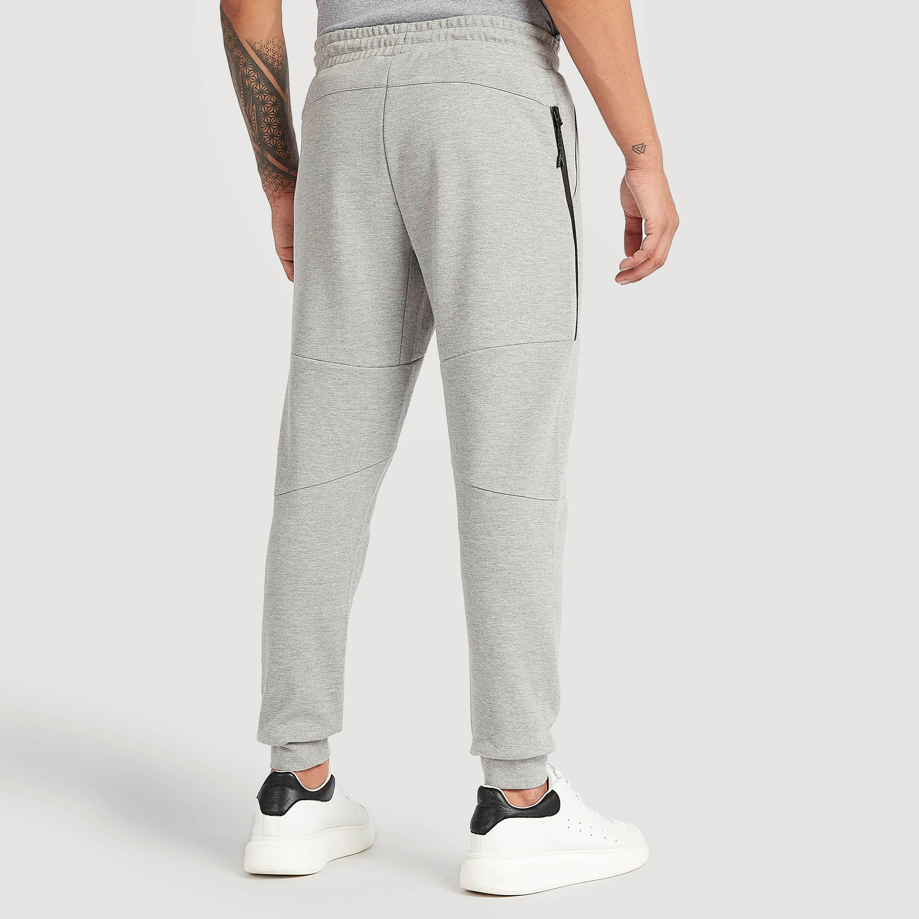 بنطلون رياضي برباط إغلاق وجيوب بسحّاب من كابا-men-clothing-sportswearandactivewear-tracksuits-image-4