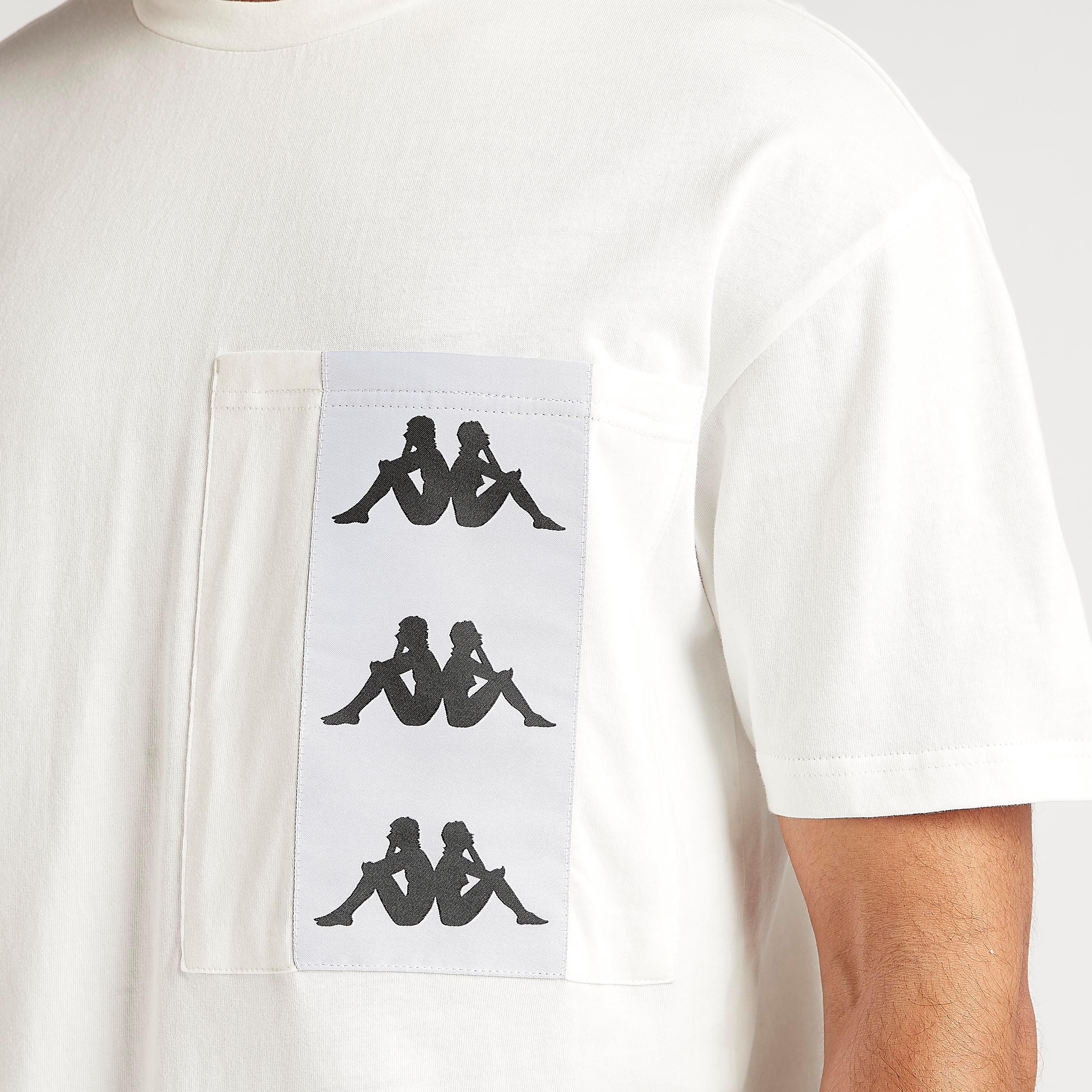 تيشيرت بياقة ضيّقة وأكمام قصيرة وطبعات من كابا-men-clothing-sportswearandactivewear-tshirtsandpolos-image-3