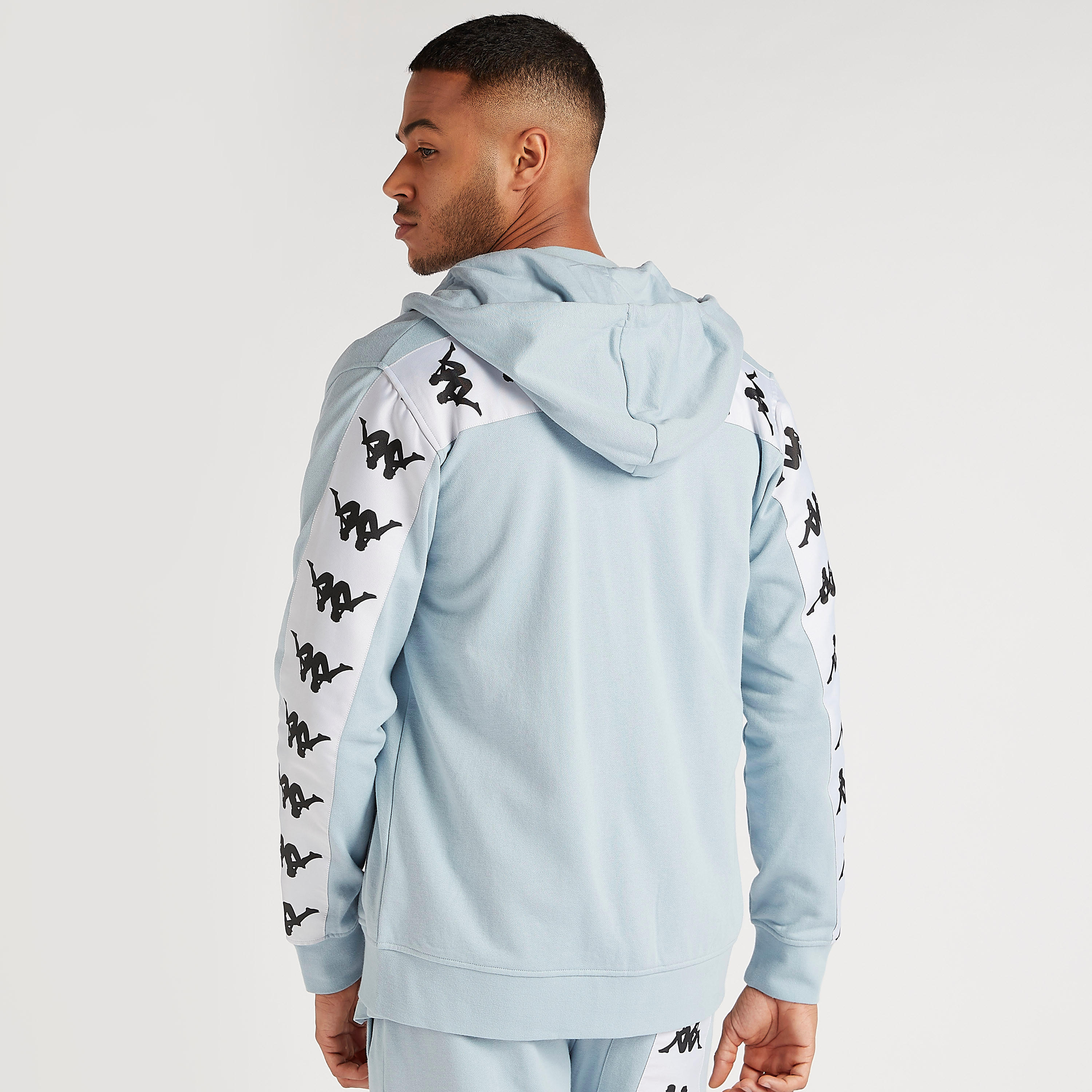 هودي بطبعات وسحّاب إغلاق وجيوب من كابا-men-winterwear-hoodiesandsweatshirts-image-4