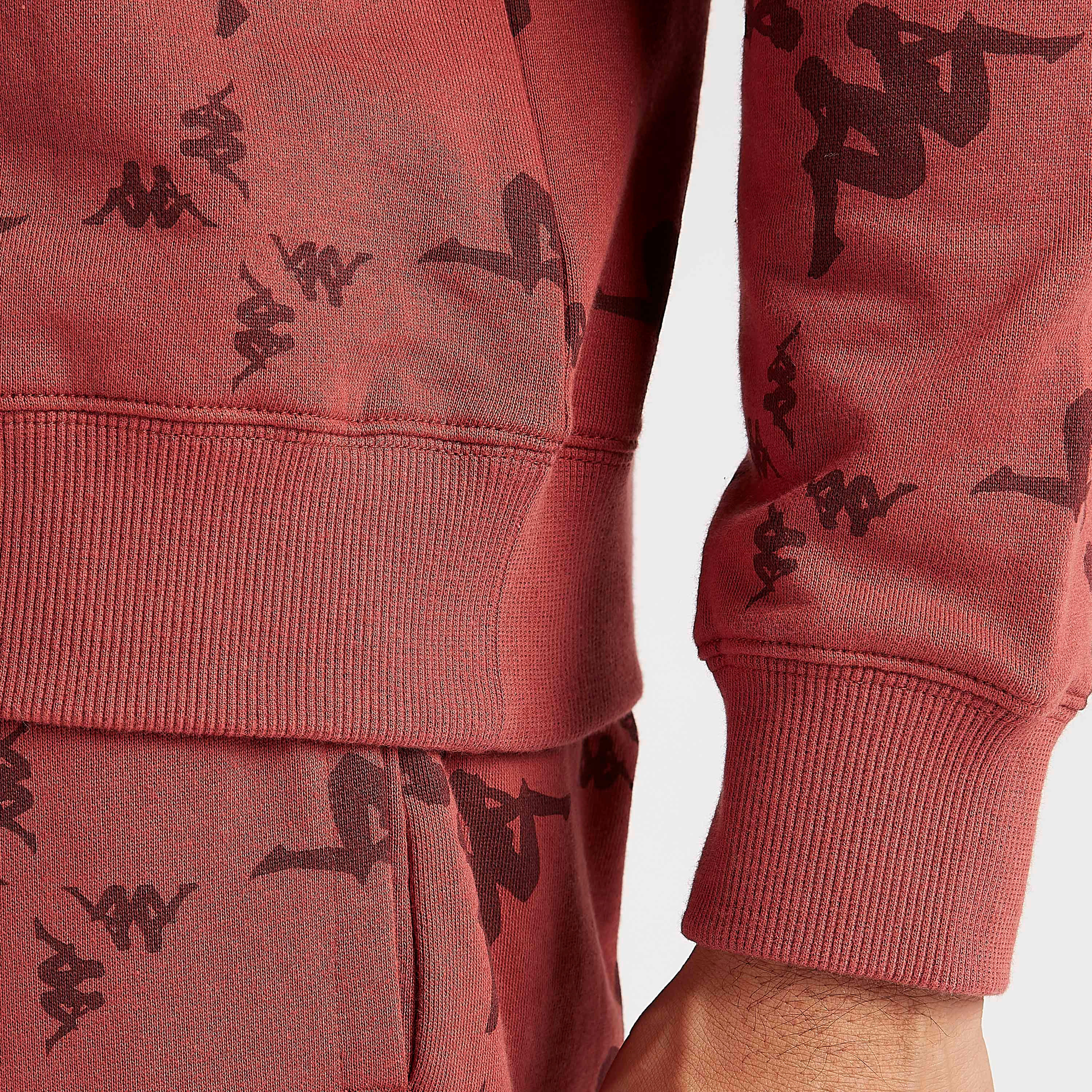 سويت شيرت بأكمام طويلة وطبعات من كابا-men-winterwear-hoodiesandsweatshirts-image-5