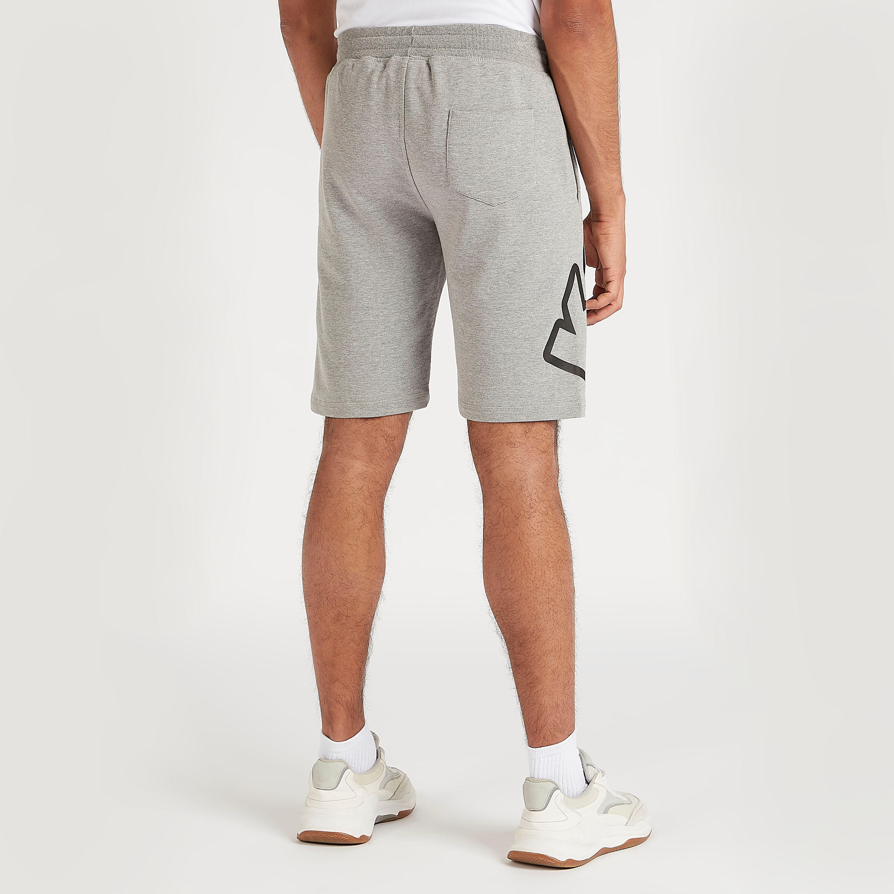 شورت برباط إغلاق وجيوب وطبعات من كابا-men-clothing-sportswearandactivewear-bottoms-image-4