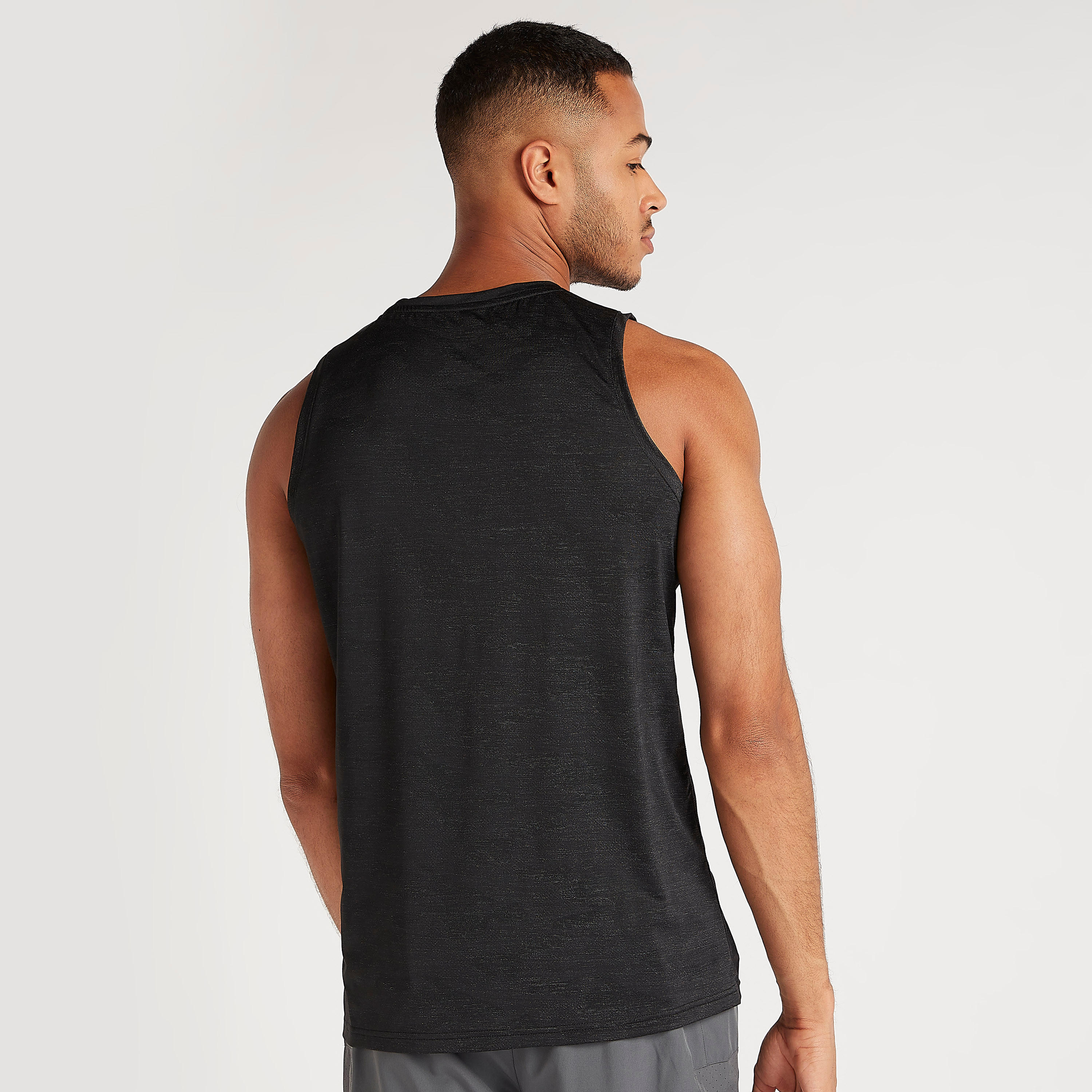 فيست سادة بياقة ضيّقة من كابا-men-clothing-sportswearandactivewear-tshirtsandpolos-image-1