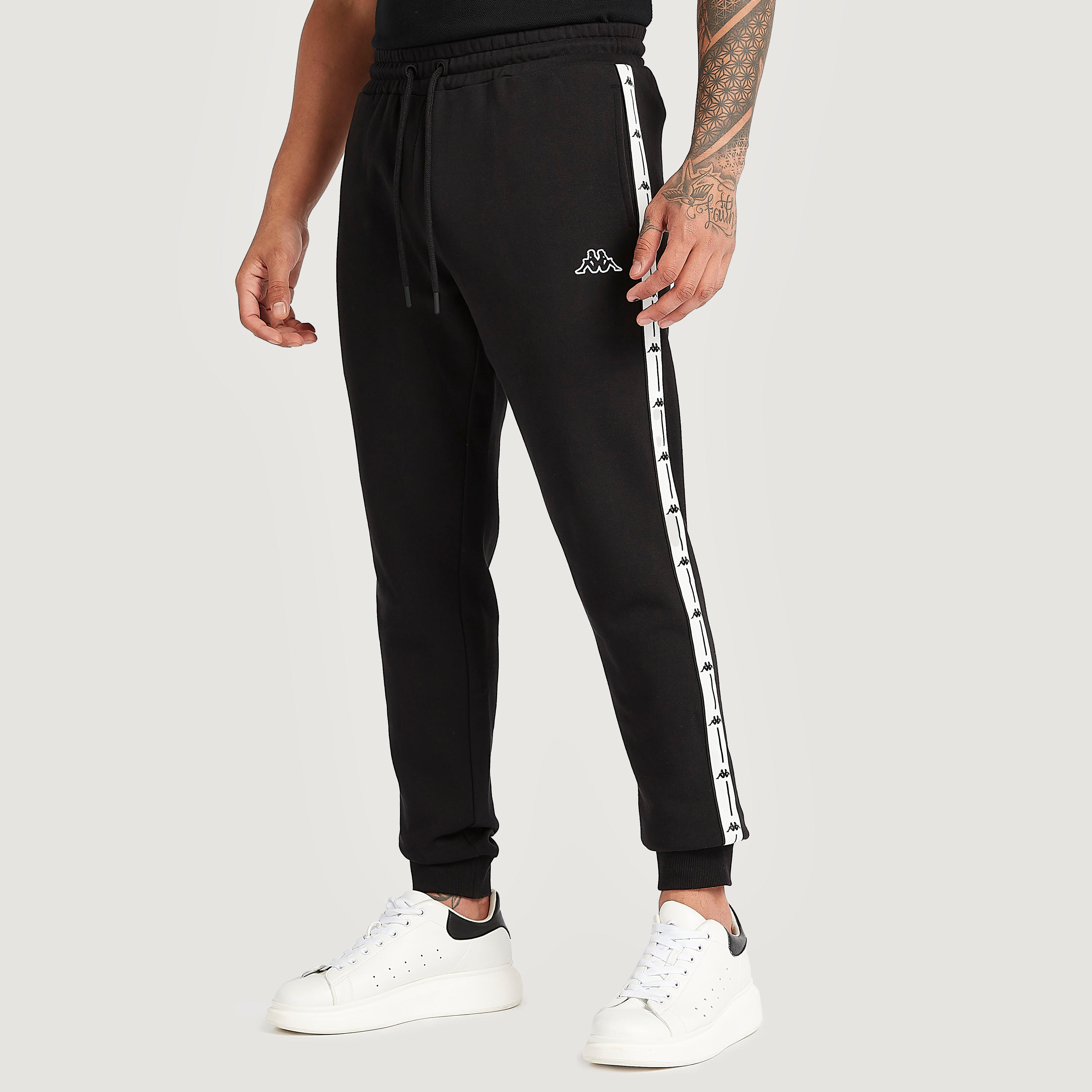 بنطلون رياضي برباط إغلاق وطبعات وجيوب من كابا-men-clothing-sportswearandactivewear-tracksuits-image-5