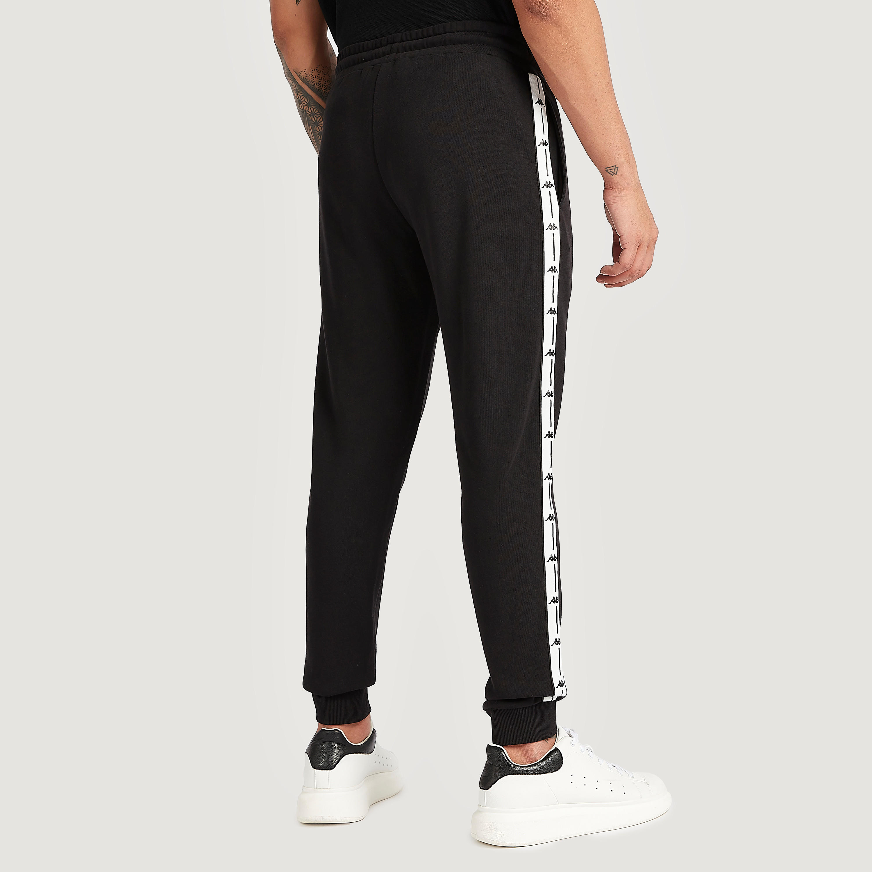 بنطلون رياضي برباط إغلاق وطبعات وجيوب من كابا-men-clothing-sportswearandactivewear-tracksuits-image-2