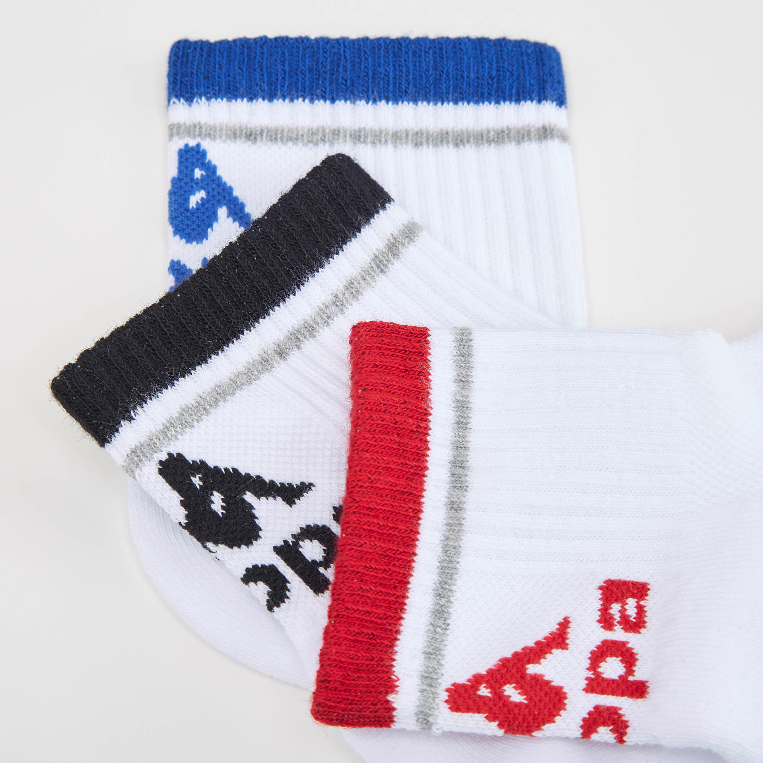 جوارب متنوّعة بطول الكاحل من كابا - طقم من 3-men-socks-image-1