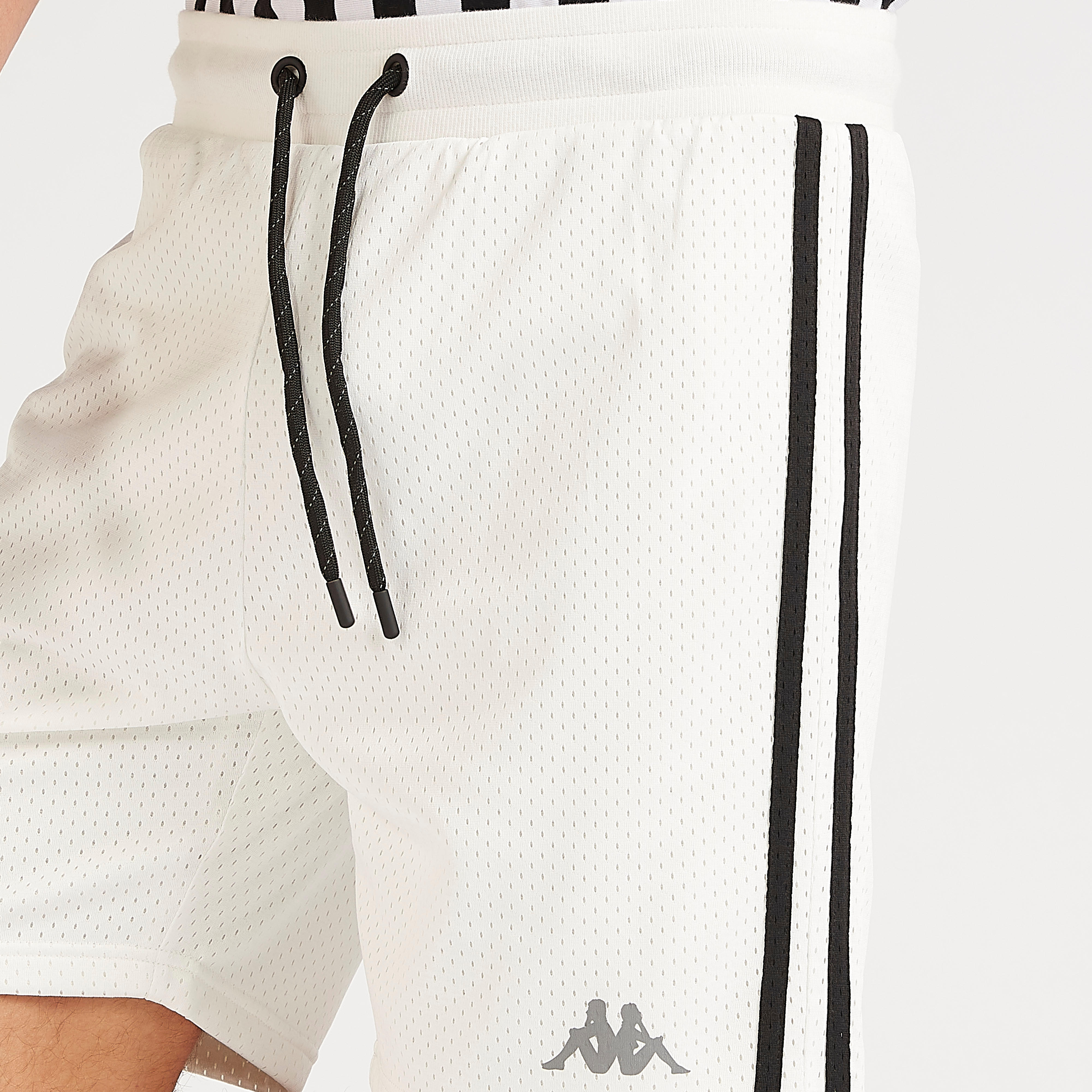 شورت بارز الملمس برباط إغلاق وجيوب من كابا-men-clothing-sportswearandactivewear-bottoms-image-3