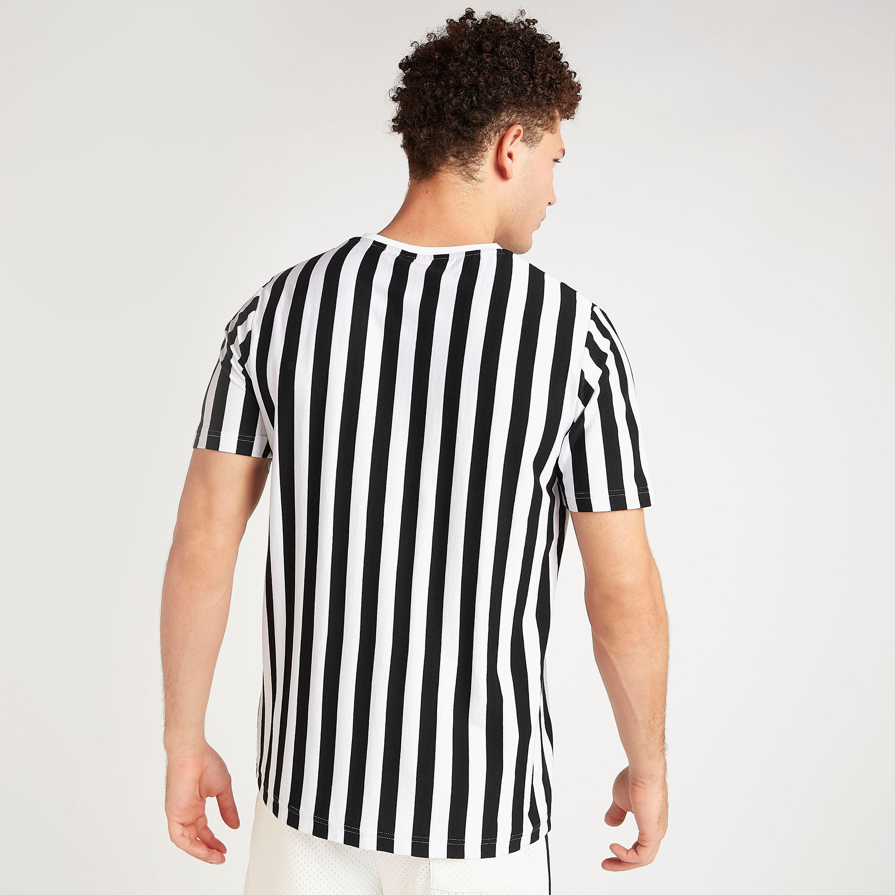 تيشيرت مقلّم بياقة ضيّقة وأكمام قصيرة من كابا-men-clothing-sportswearandactivewear-tshirtsandpolos-image-1