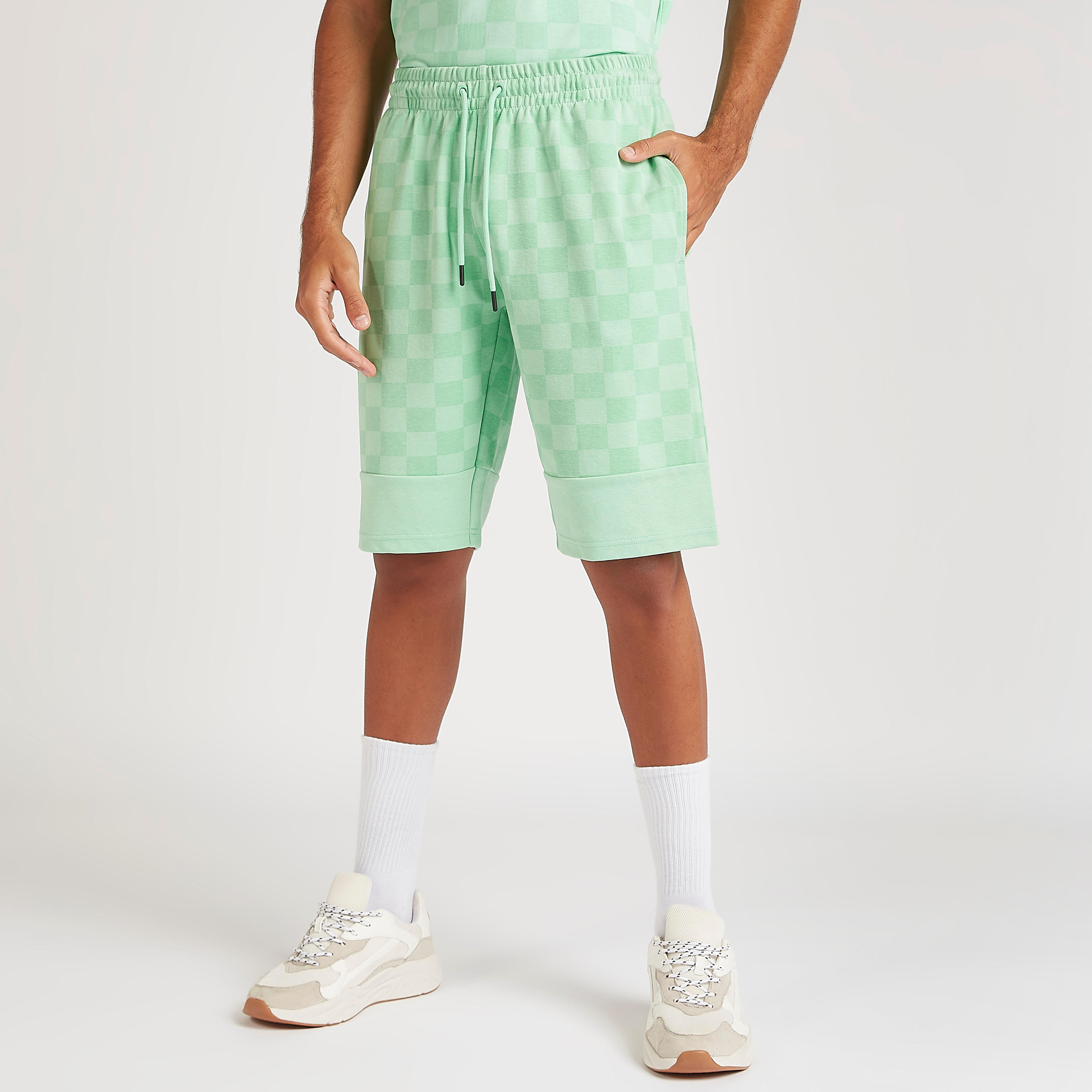 شورت كاروهات بجيب خلفي بسحاب من كابا-men-clothing-sportswearandactivewear-bottoms-image-1