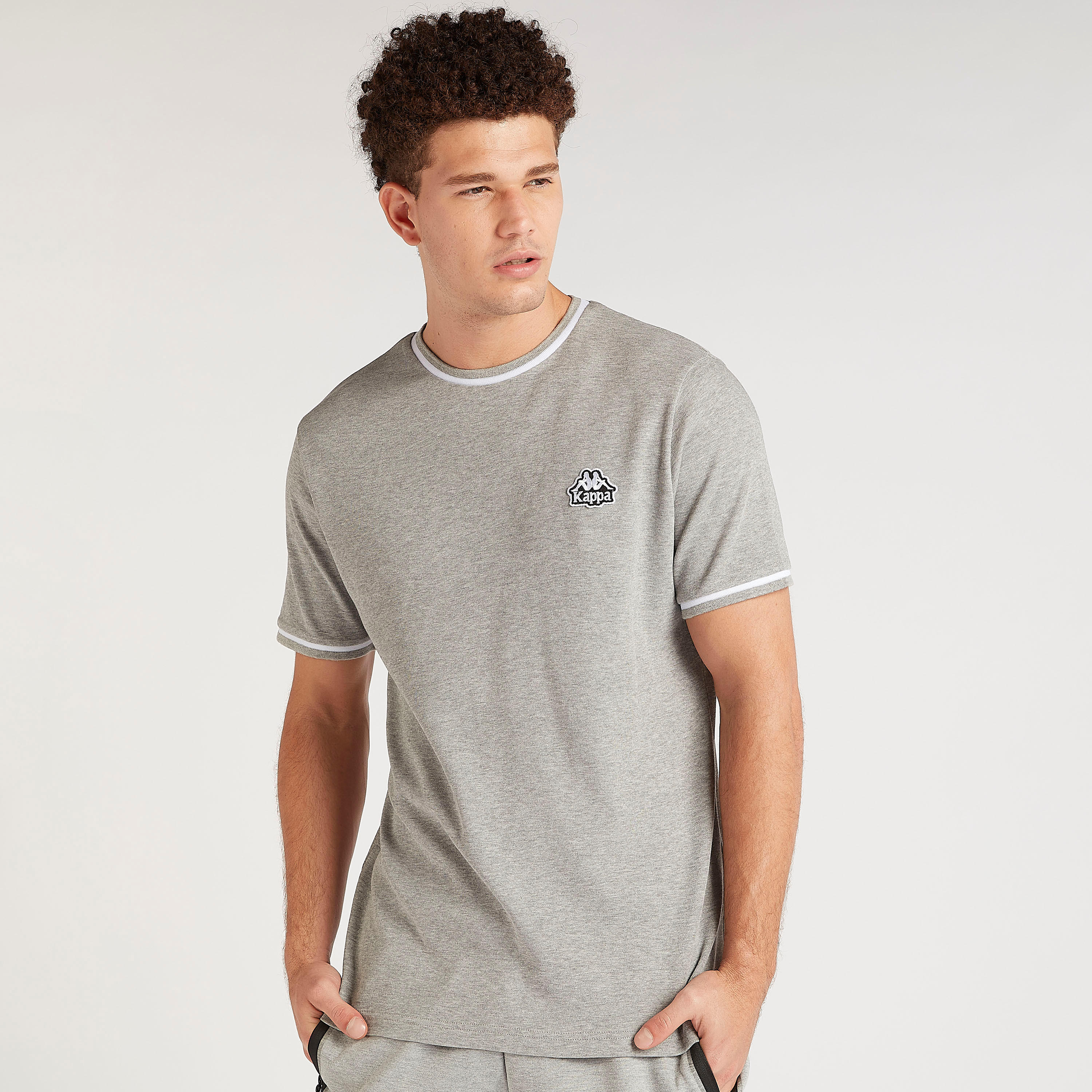 تيشيرت بياقة ضيّقة وأكمام قصيرة من كابا-men-clothing-sportswearandactivewear-tshirtsandpolos-image-5