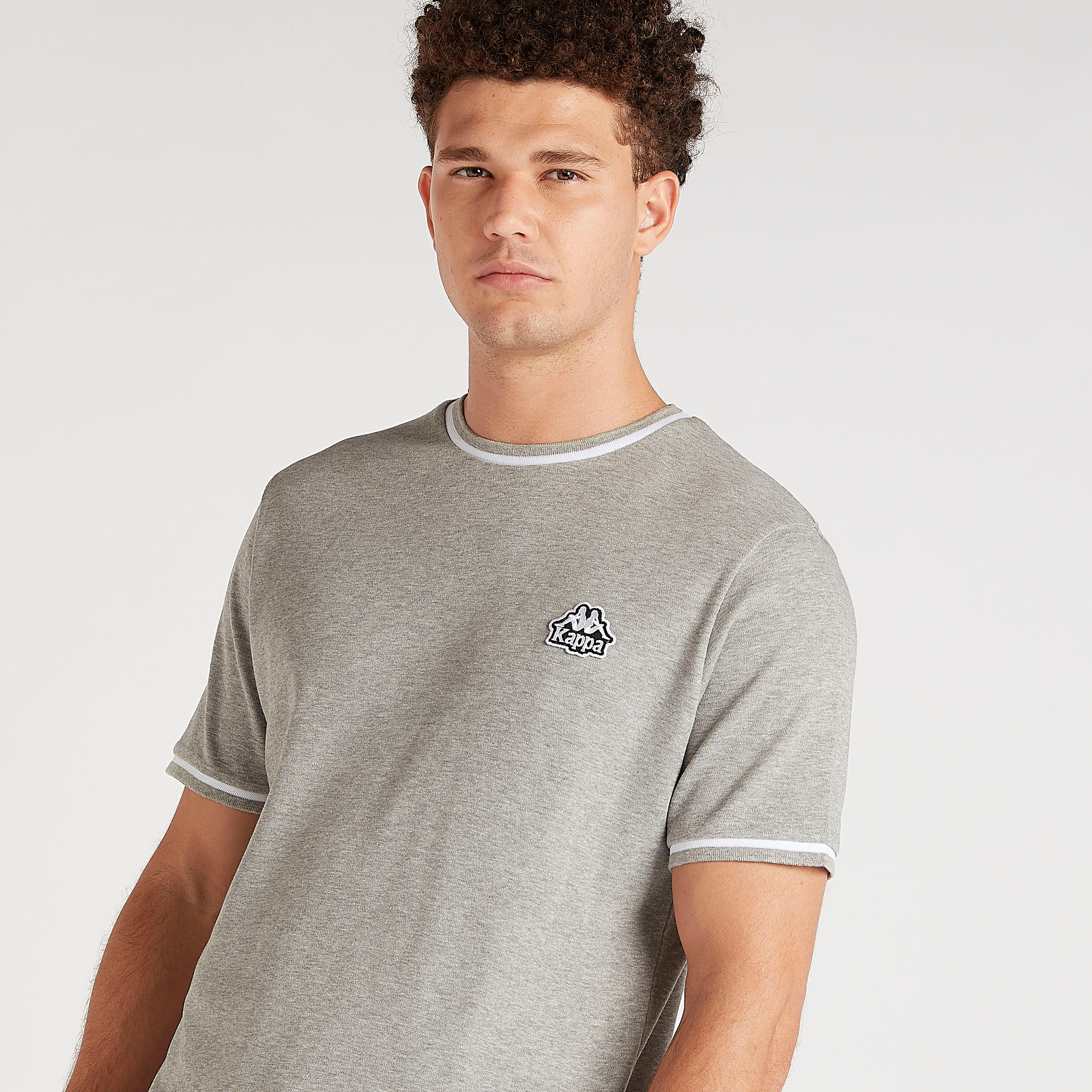 تيشيرت بياقة ضيّقة وأكمام قصيرة من كابا-men-clothing-sportswearandactivewear-tshirtsandpolos-image-1