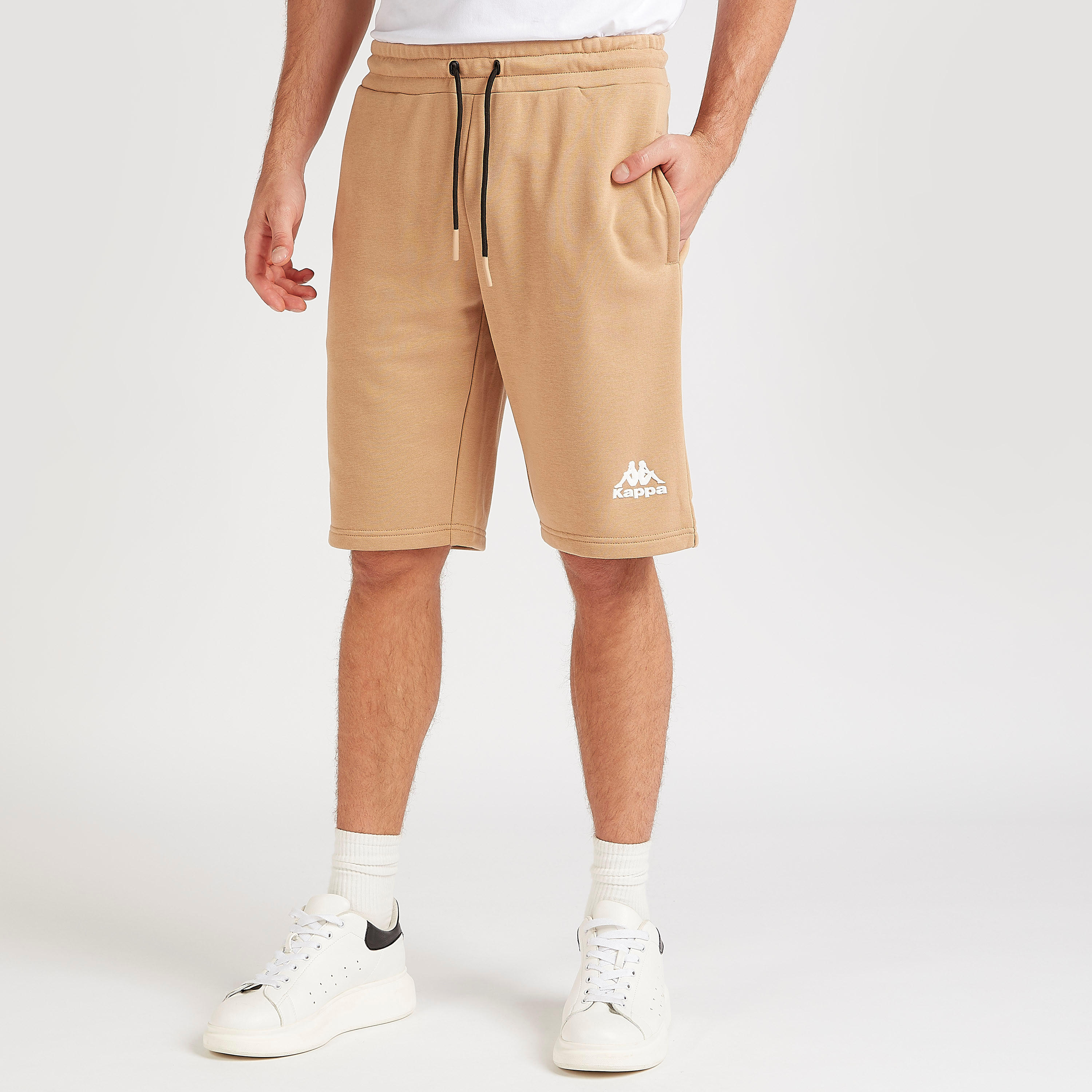شورت بتفاصيل شعار ورباط إغلاق من كابا-men-clothing-sportswearandactivewear-bottoms-image-1