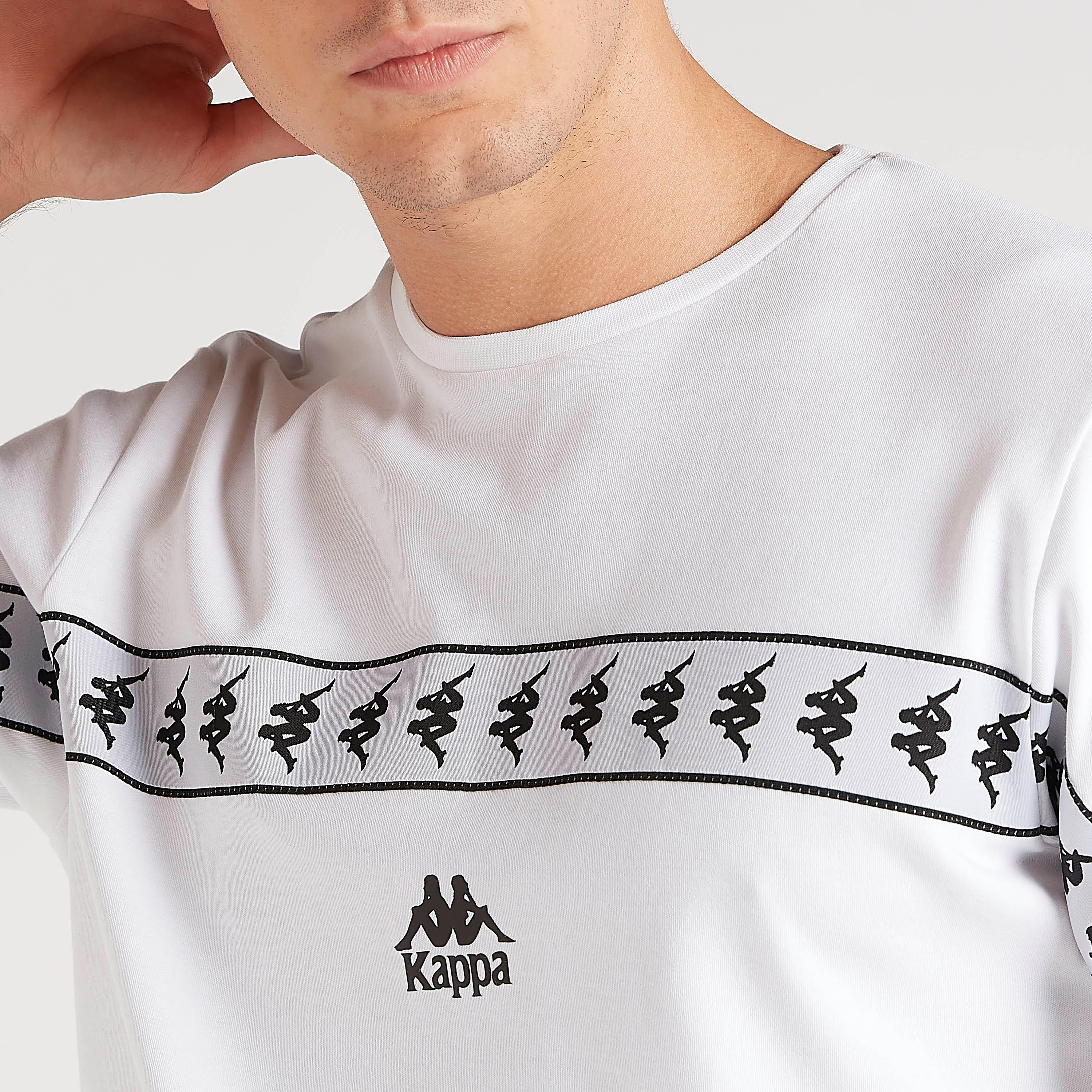 تيشيرت بطبعات وياقة ضيّقة وأكمام قصيرة من كابا-men-clothing-sportswearandactivewear-tshirtsandpolos-image-7