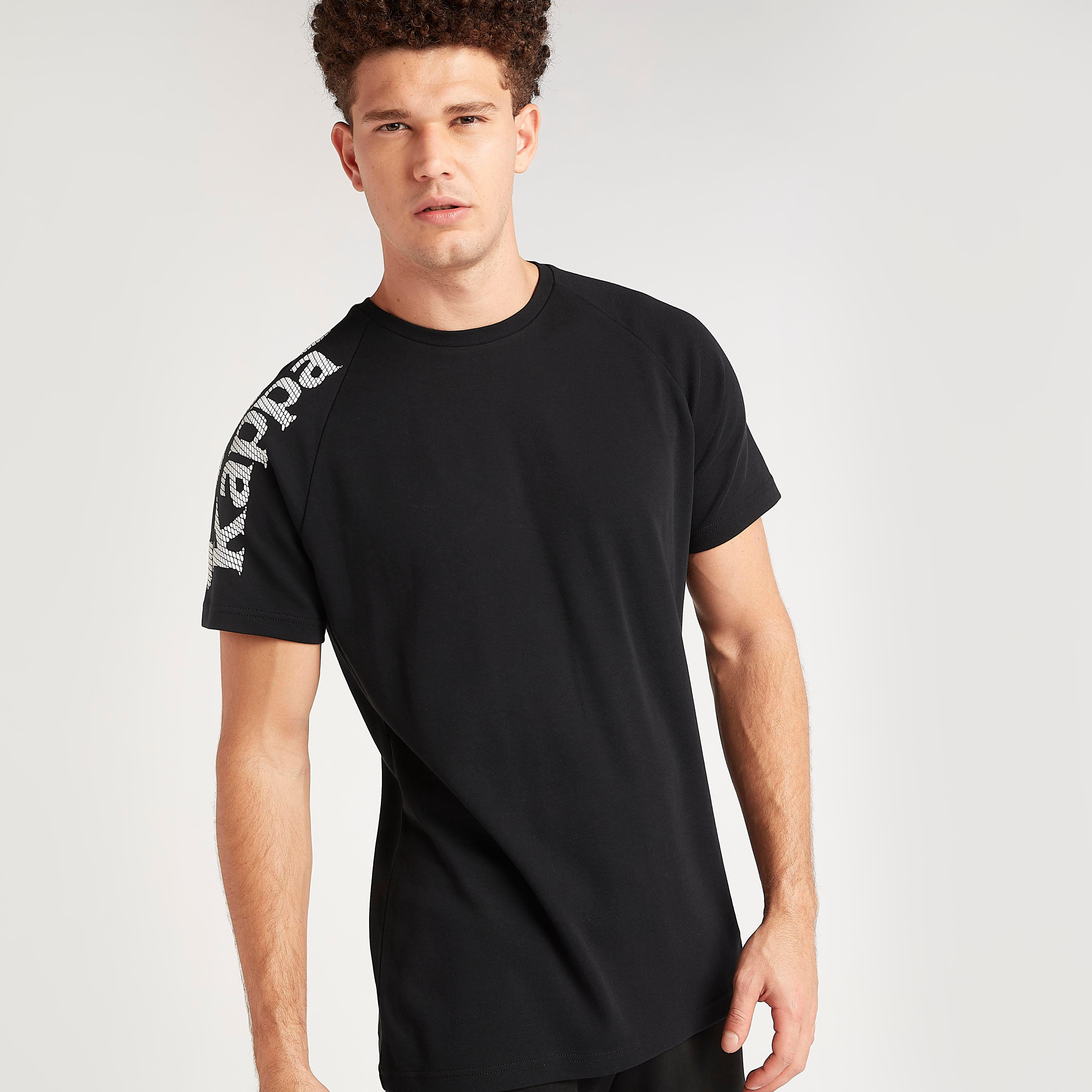 تيشيرت بياقة ضيّقة وأكمام قصيرة وطبعات من كابا-men-clothing-sportswearandactivewear-tshirtsandpolos-image-1